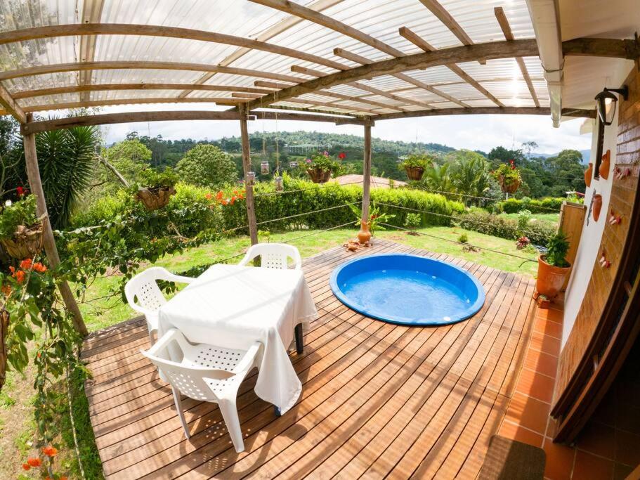 Acogedora casa con jacuzzi en Fusagasugá