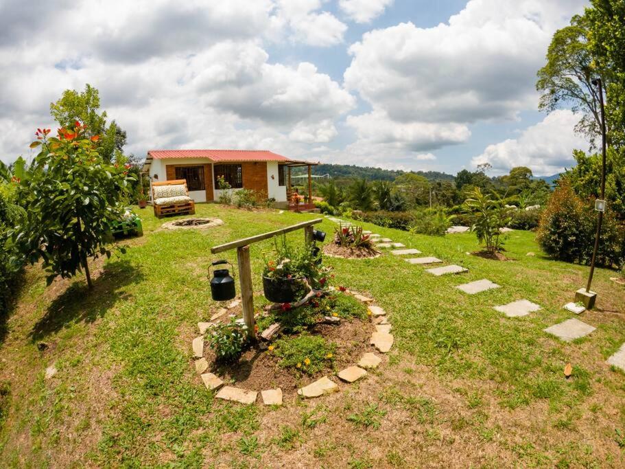 Acogedora casa con jacuzzi en Fusagasugá