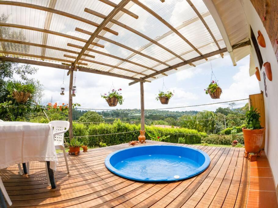 Acogedora casa con jacuzzi en Fusagasugá