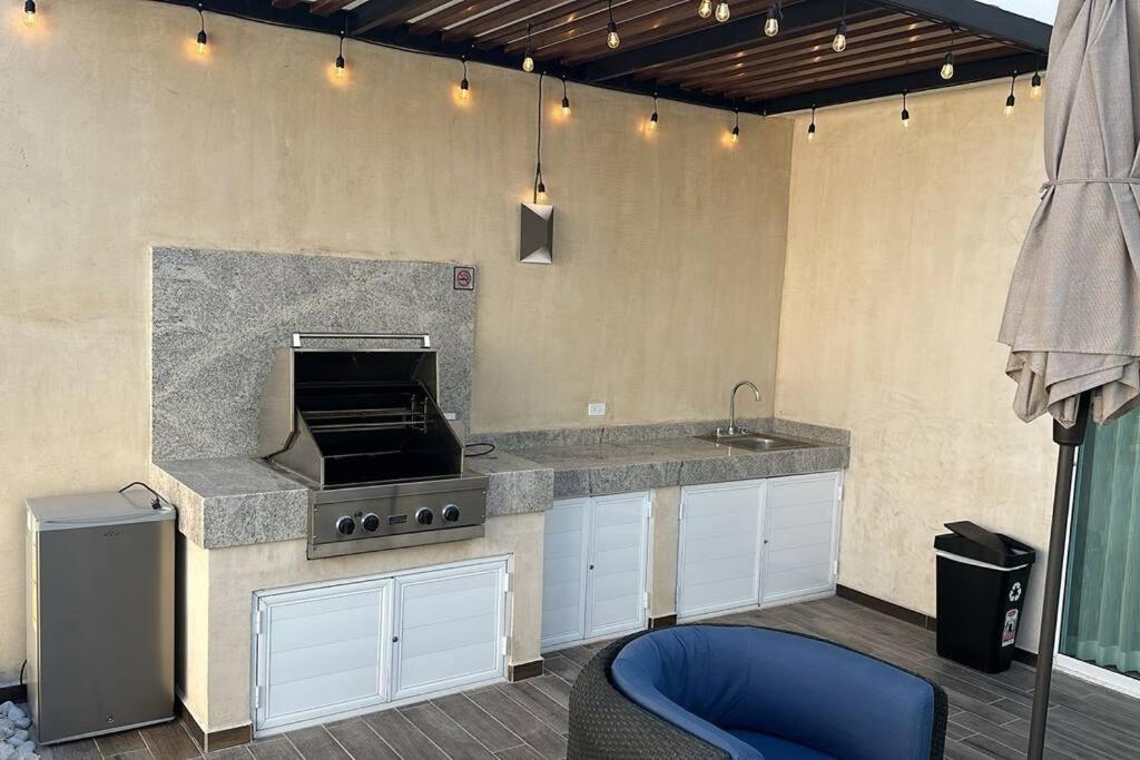 Casa con alberca propia en fraccionamiento coronado view 2