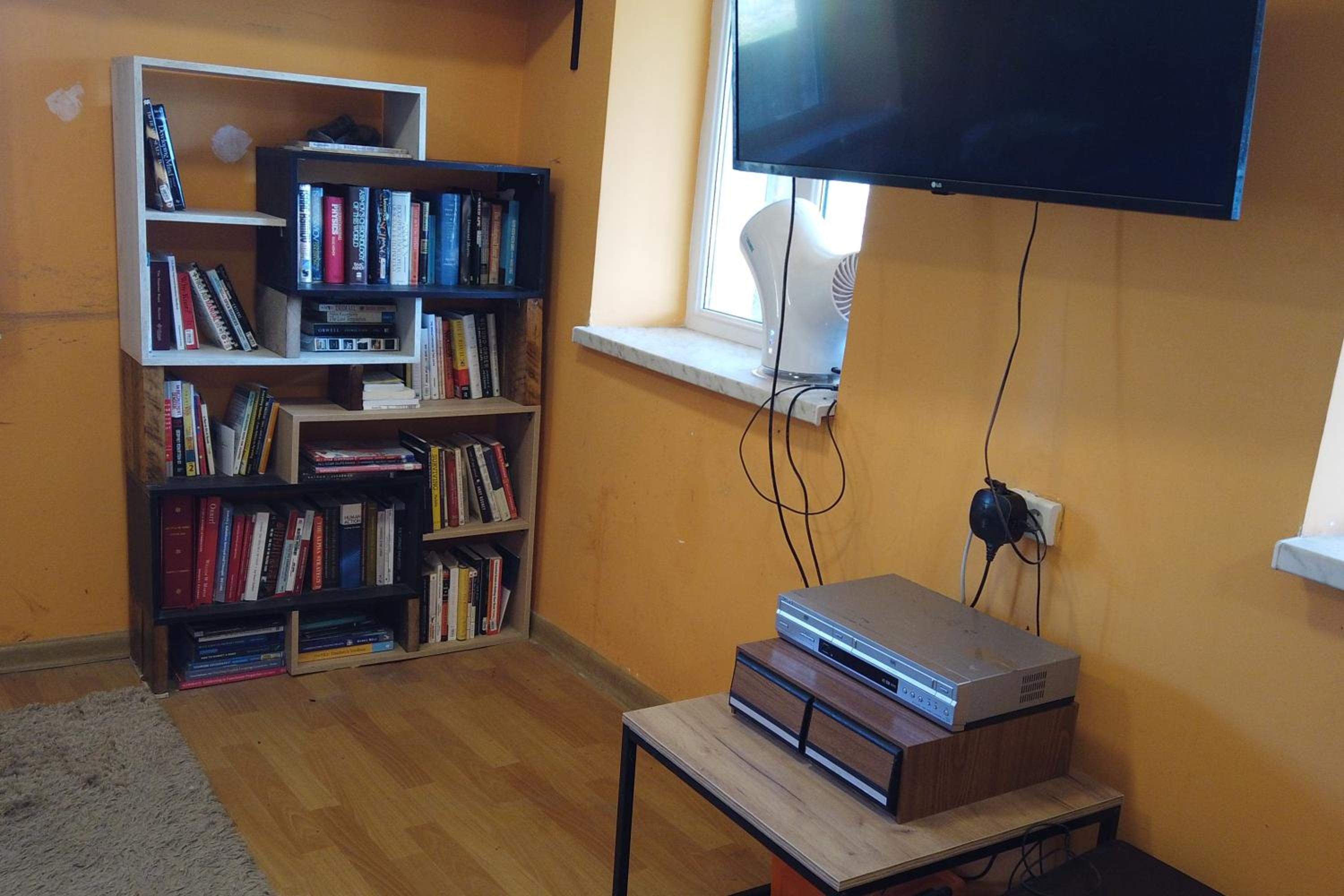Large, Pet-Friendly Home in Kalavan