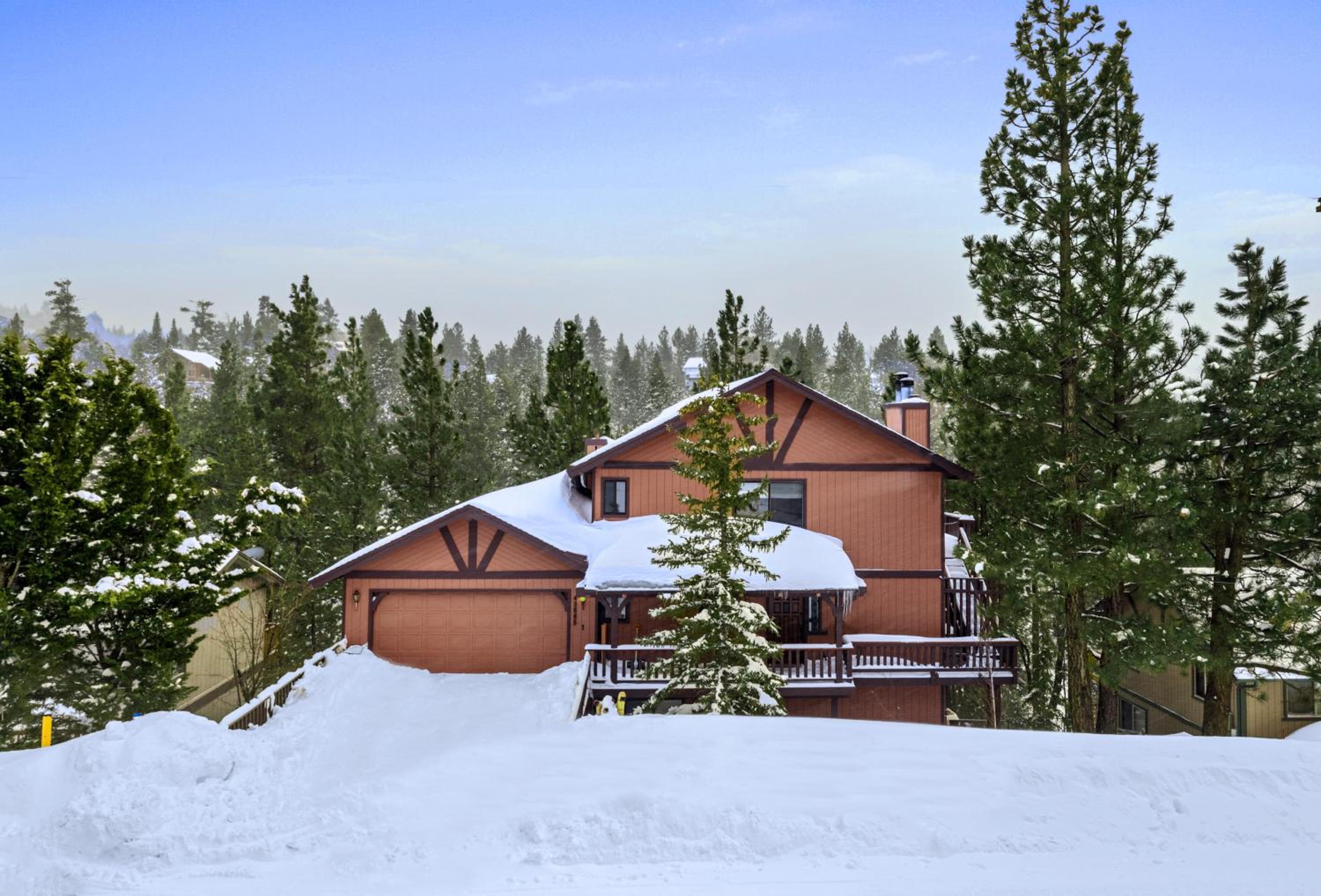 Luxury Joyful Bear Cabin with view, Big Bear Lake