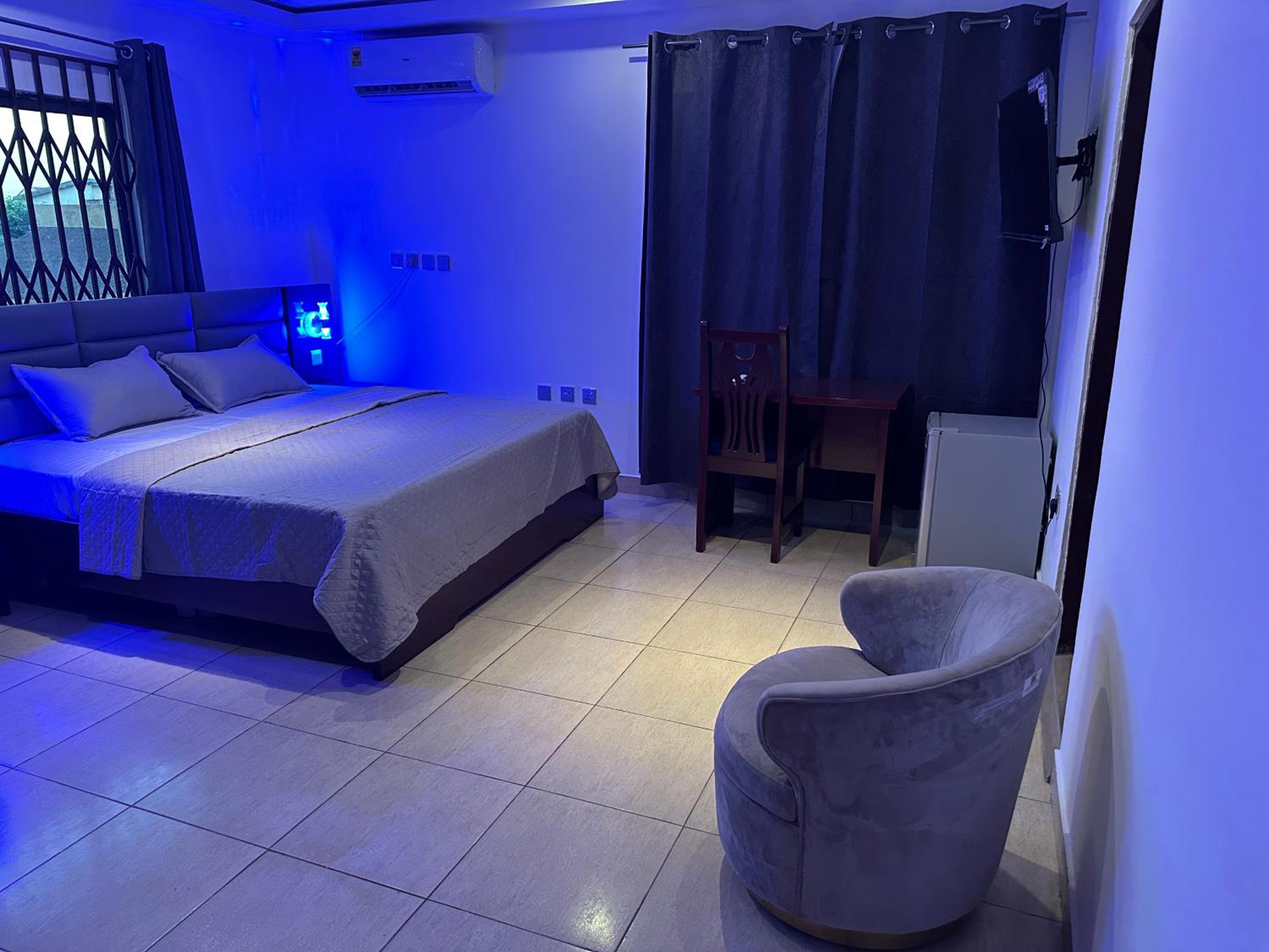 D Barfi Guesthouse, excellent location view 4