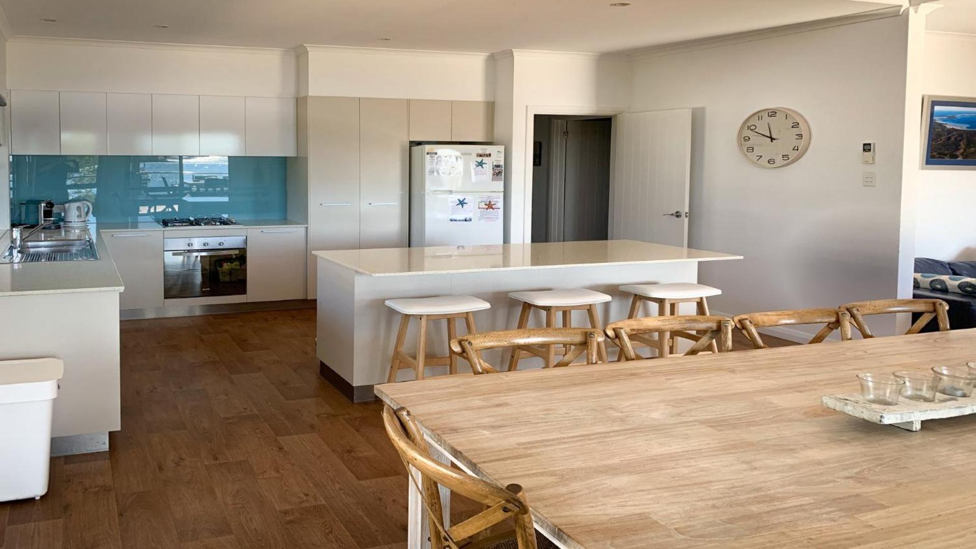 Angasi Is One Of Coffin Bay's Premium Properties - With Free Wifi