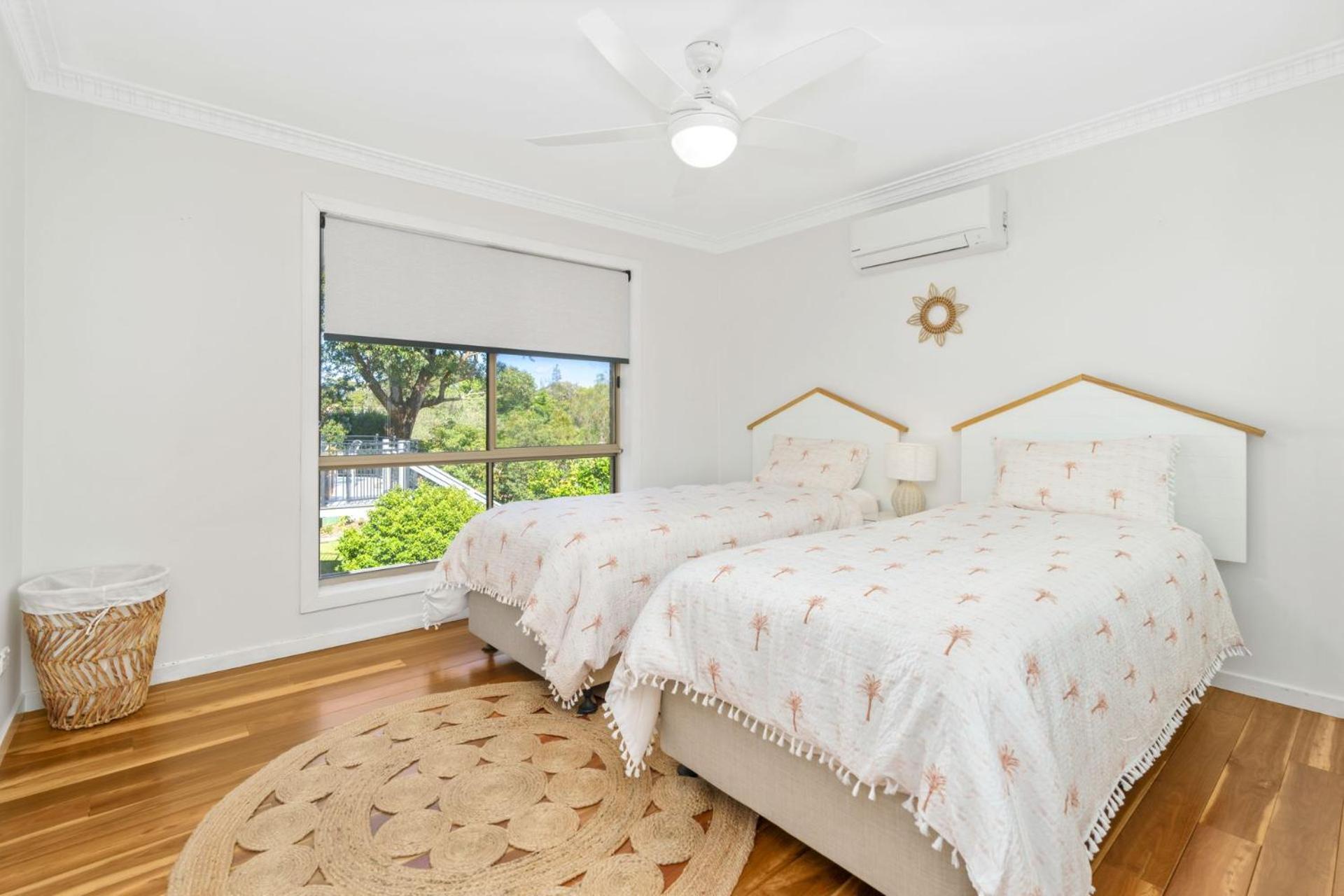 Callala Beach Walk - Beachfront with Fireplace