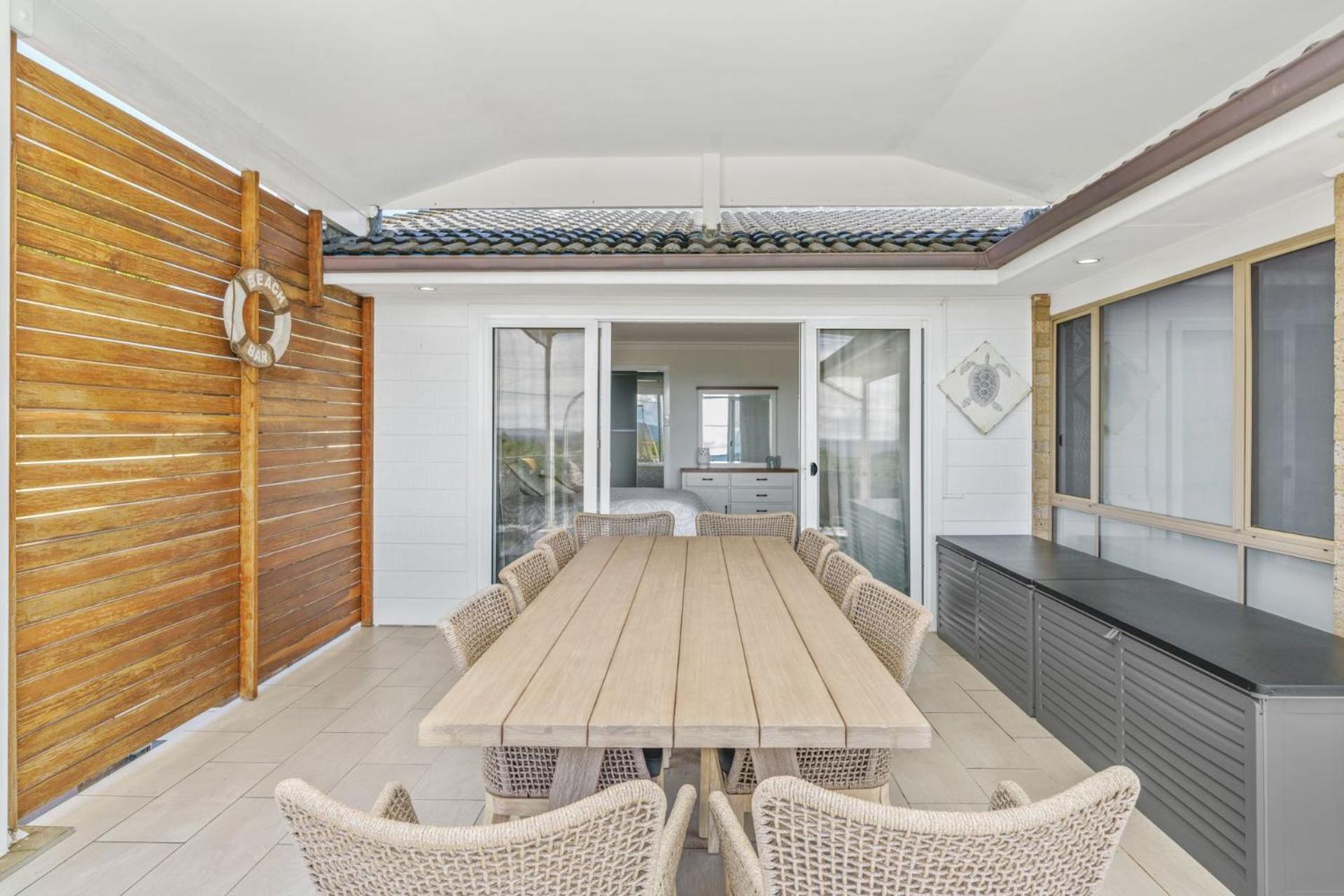 Callala Beach Walk - Beachfront with Fireplace