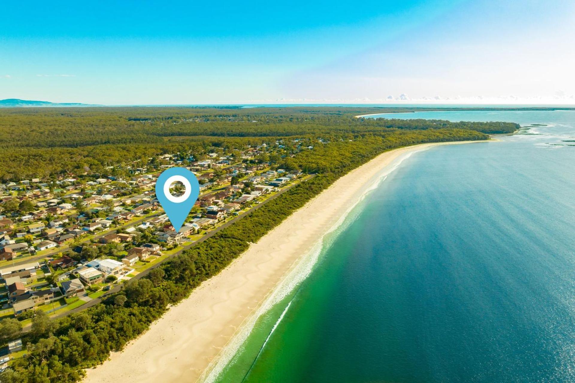 Callala Beach Walk - Beachfront with Fireplace