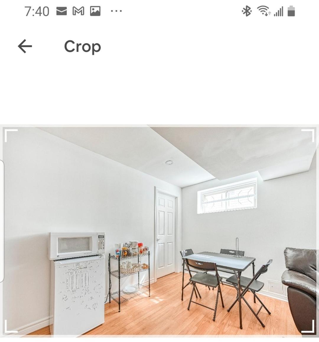 Leila's Place-Family Deluxe Basement Apartment