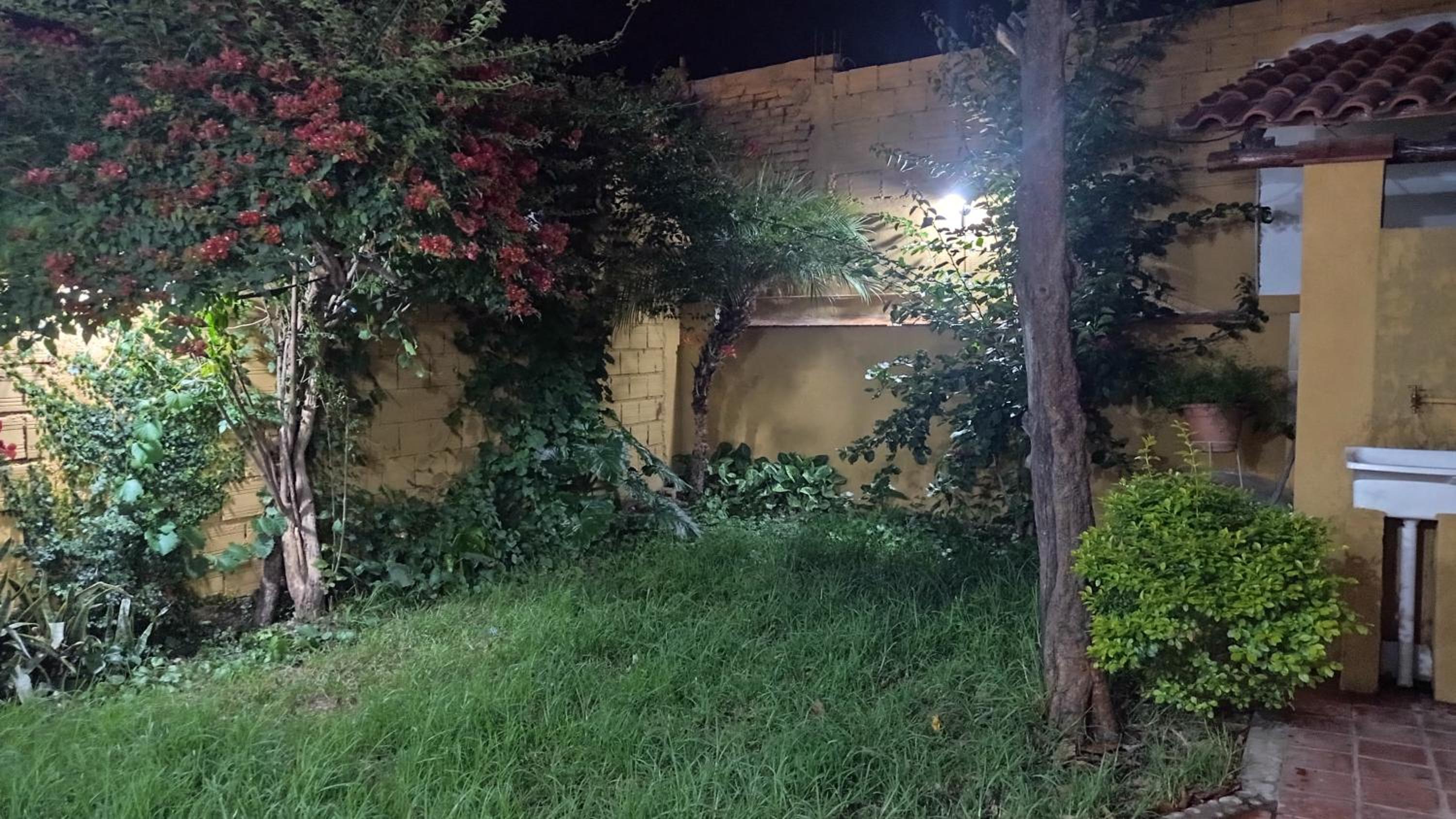 Apartamento con Jardín Privado en Tarija