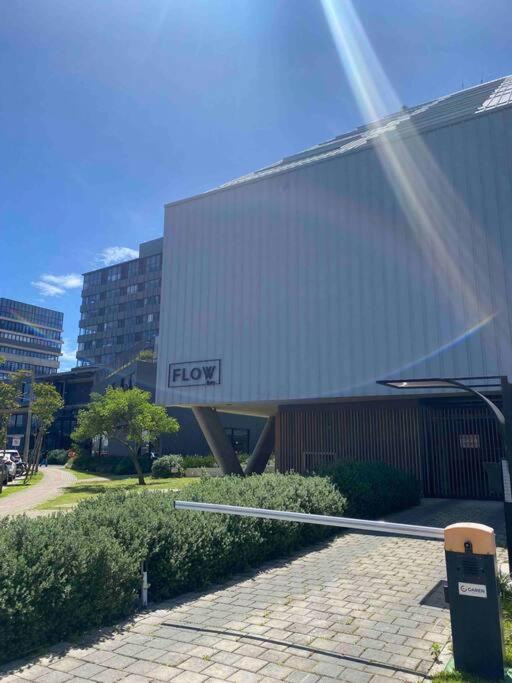 Loft Flow Parque Una com garagem!