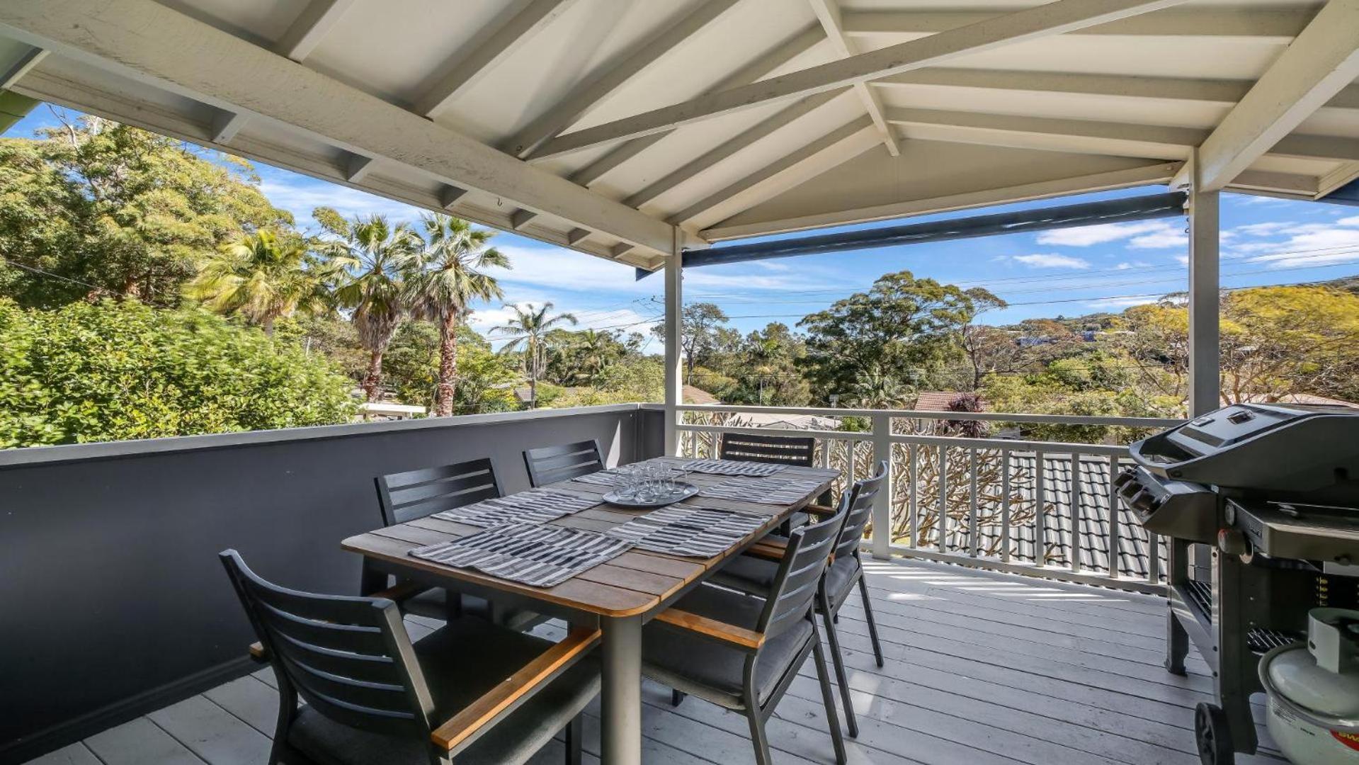 Homely Beach Retreat Three Living Areas, Table Tennis Table Accom Holidays
