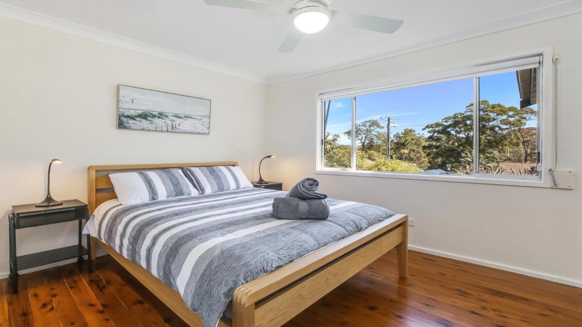 Homely Beach Retreat Three Living Areas, Table Tennis Table Accom Holidays