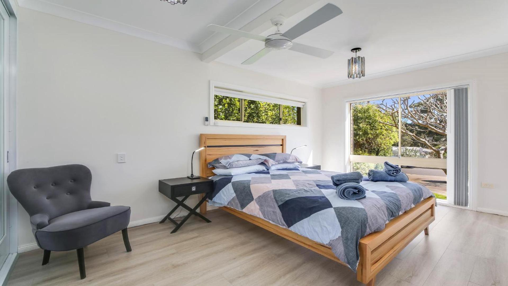 Homely Beach Retreat Three Living Areas, Table Tennis Table Accom Holidays