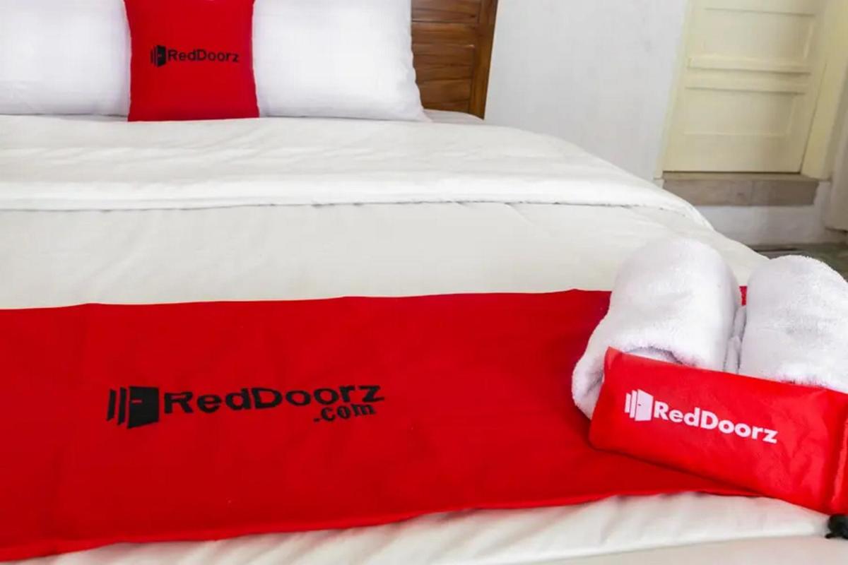 RedDoorz Syariah near Titik Nol Yogyakarta, 욕야카르타 - 12