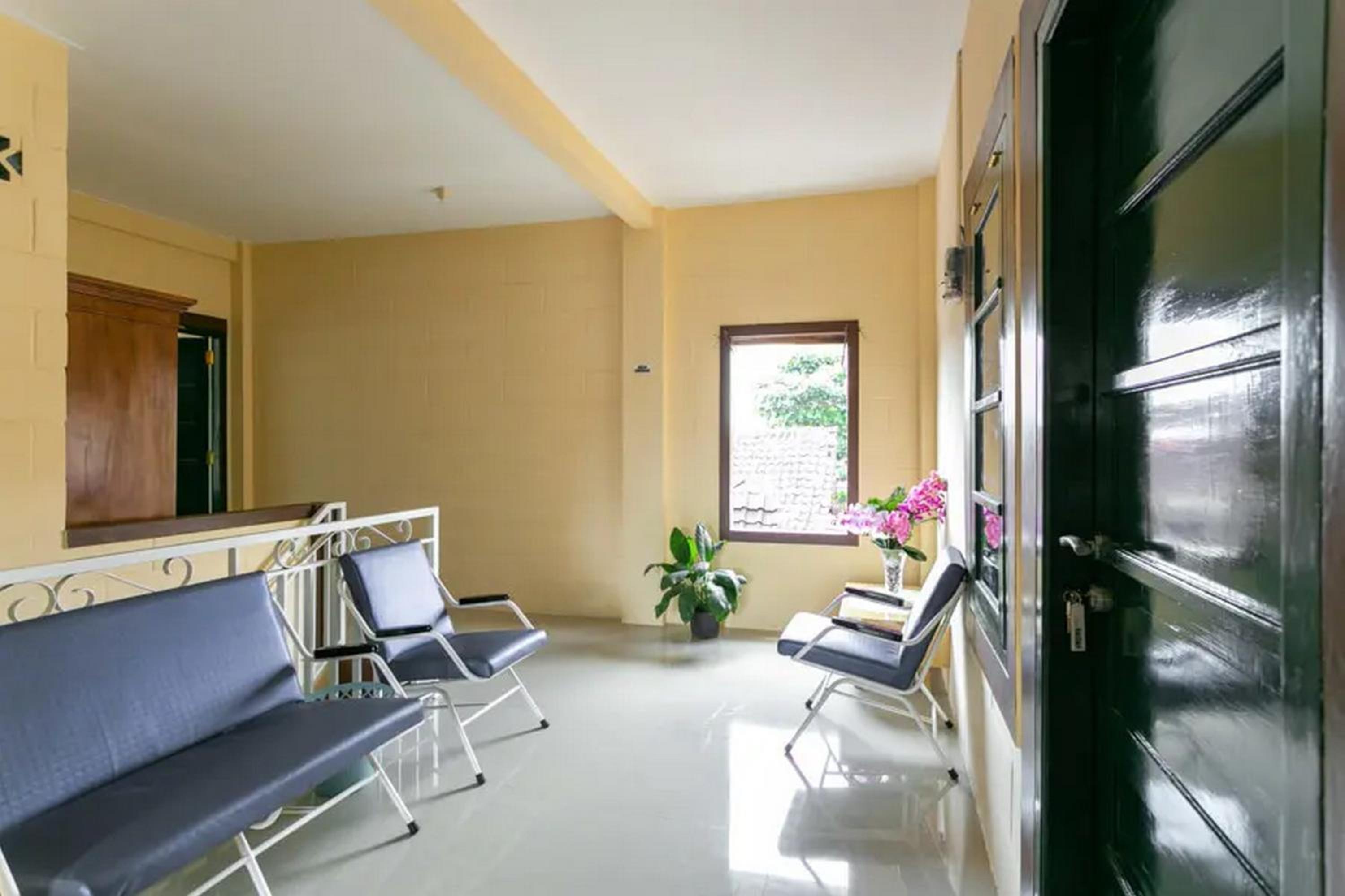 RedDoorz Syariah near Titik Nol Yogyakarta, 욕야카르타 - 22