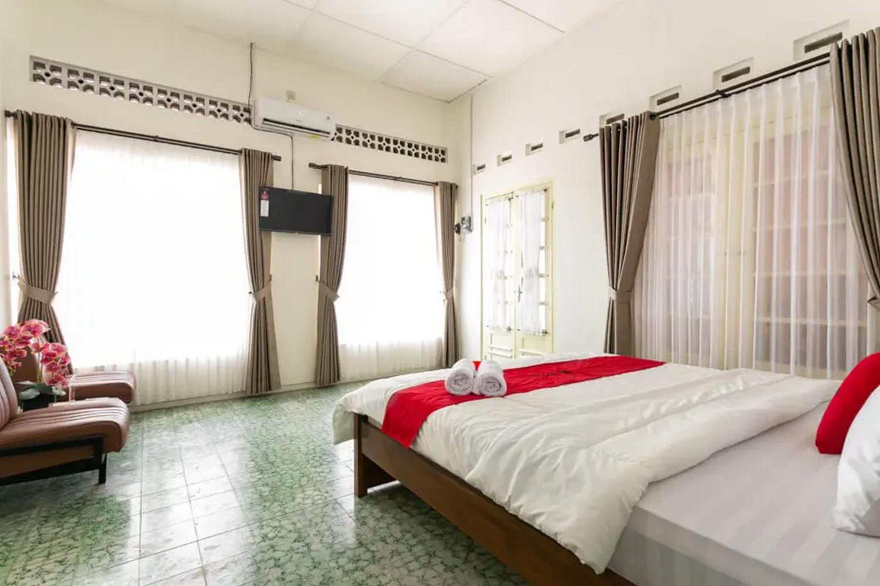 RedDoorz Syariah near Titik Nol Yogyakarta, 욕야카르타 - 20