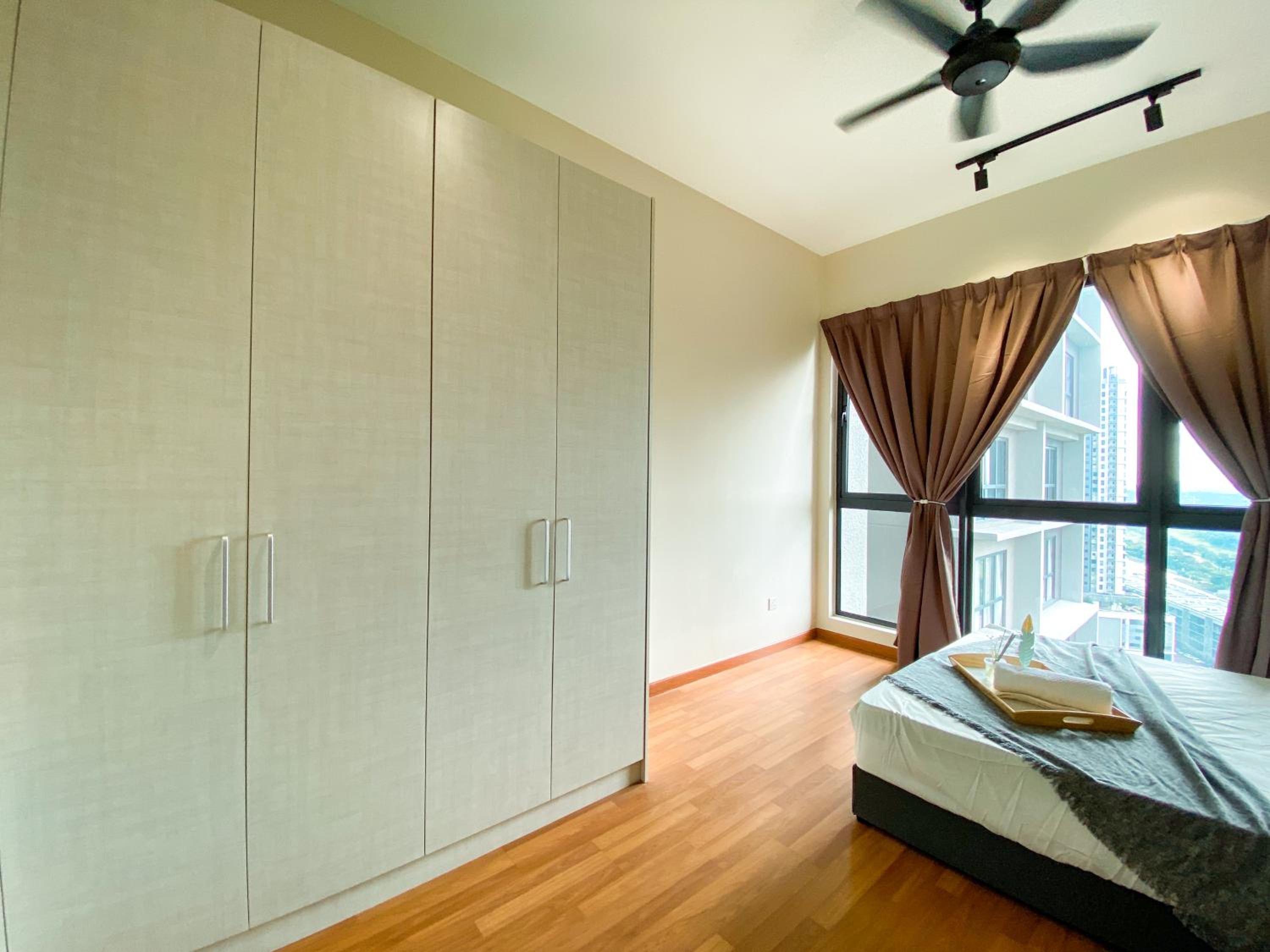 Friends and Families 3 Bedrooms at IOI Resort City view 4