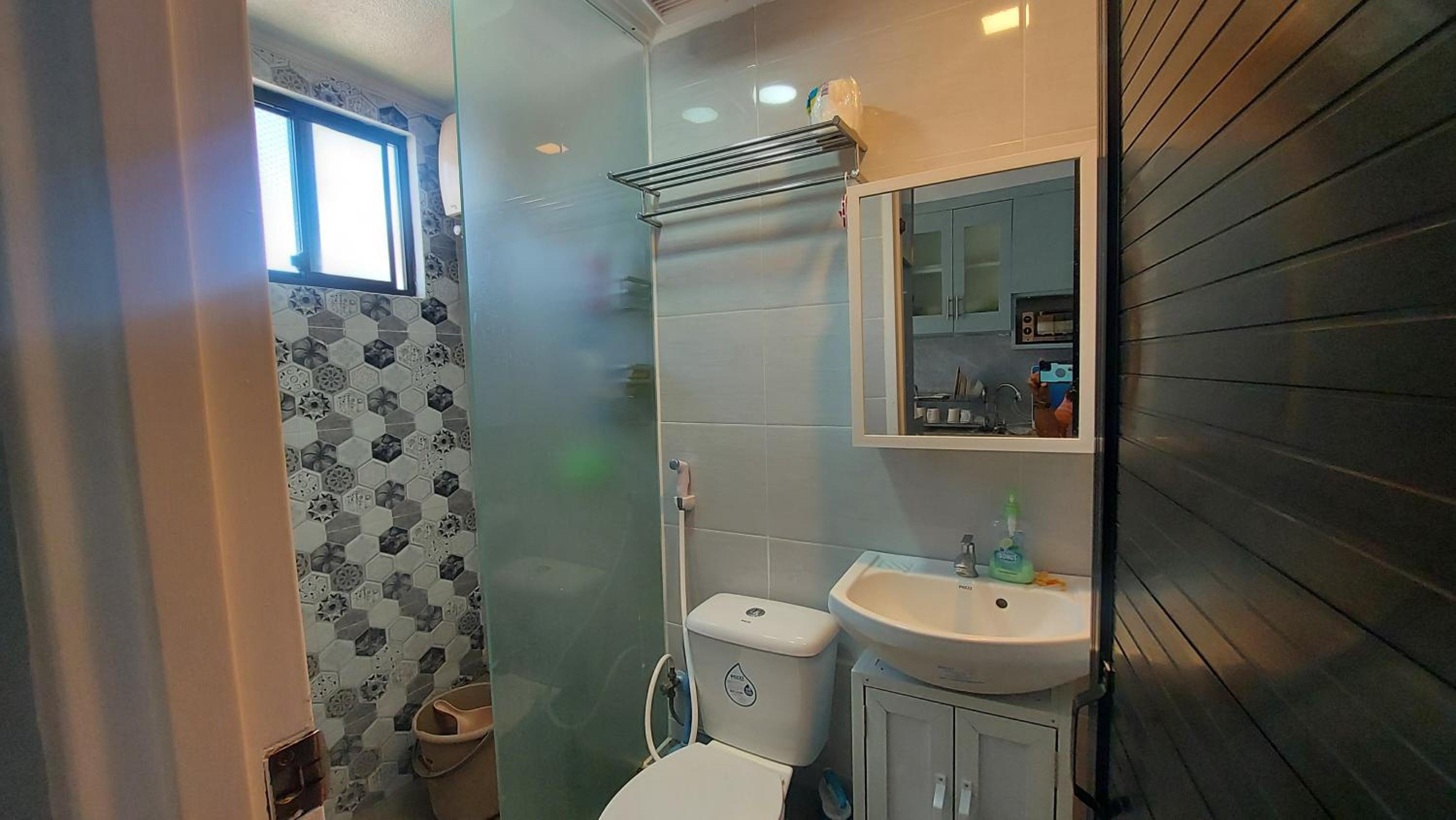 cozy 2 Bedrooms one oasis fullyfurnished back SM Mall Ecoland