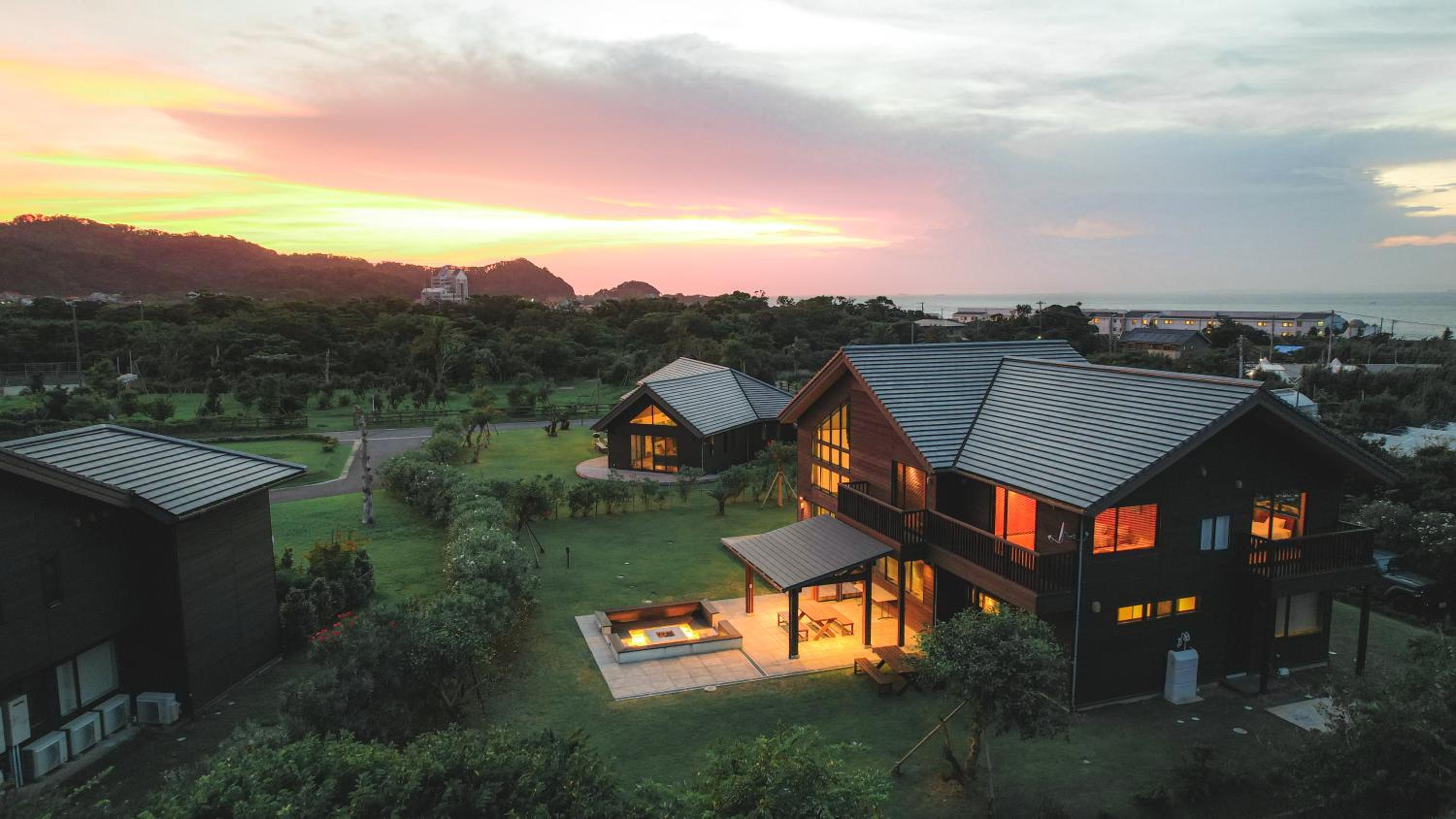 Cairns House by SANA view 2
