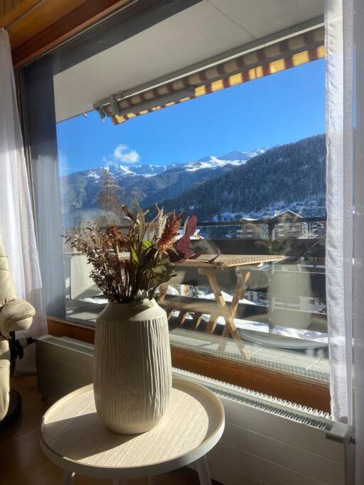Alpine apartment by Jolidi