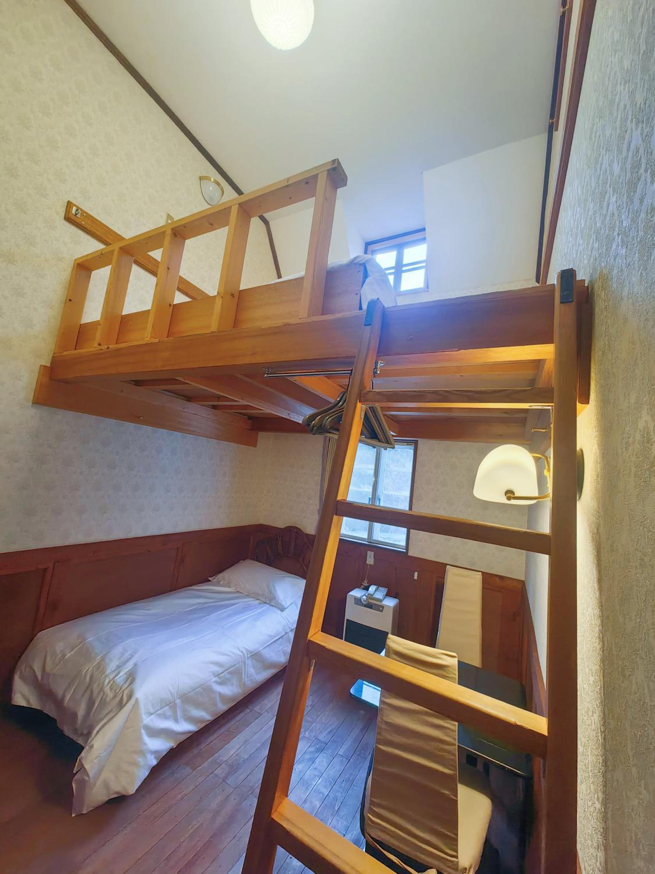 Photo 19