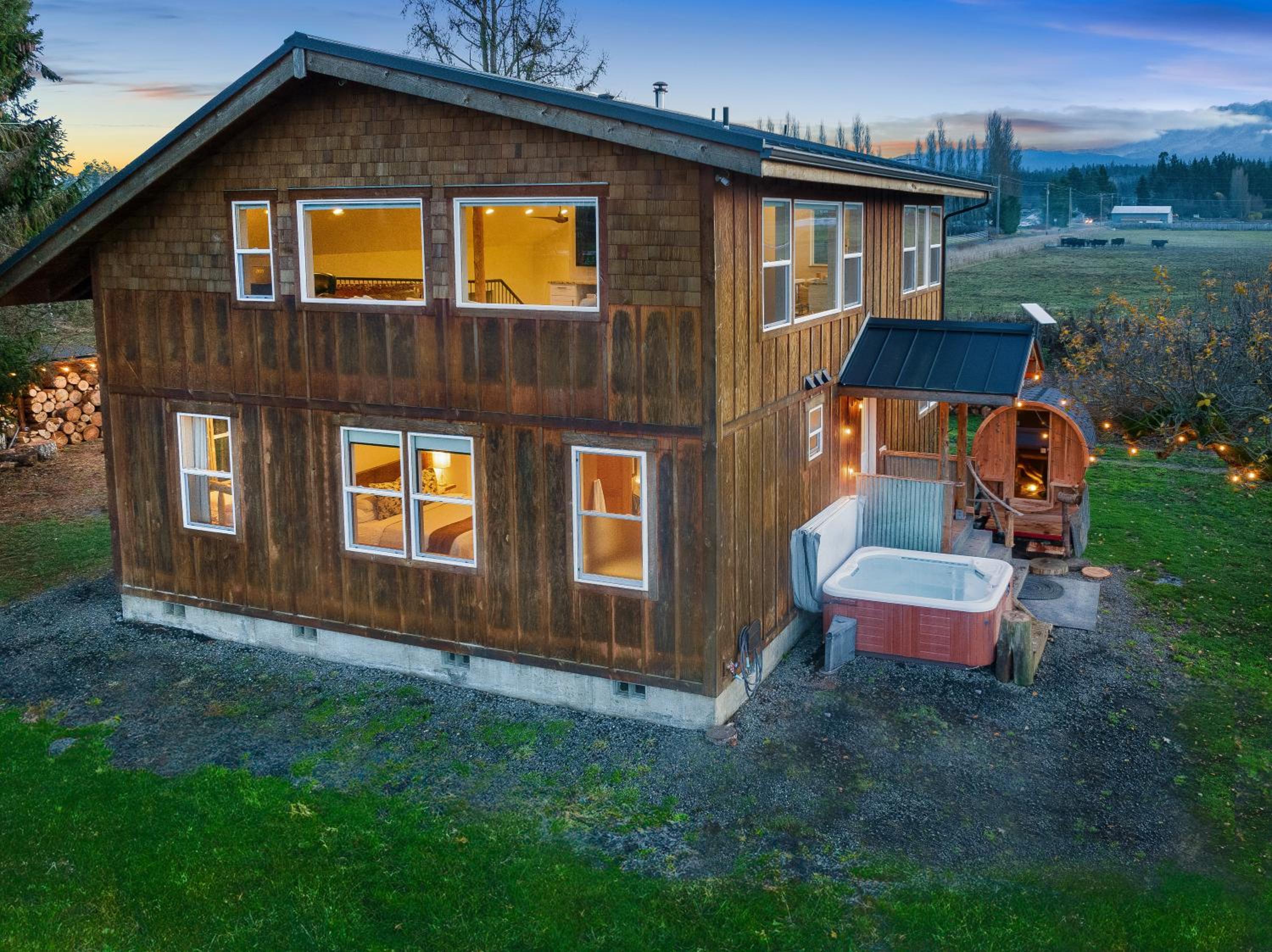 Homestead Villa - HotTub & Sauna Retreat view 2