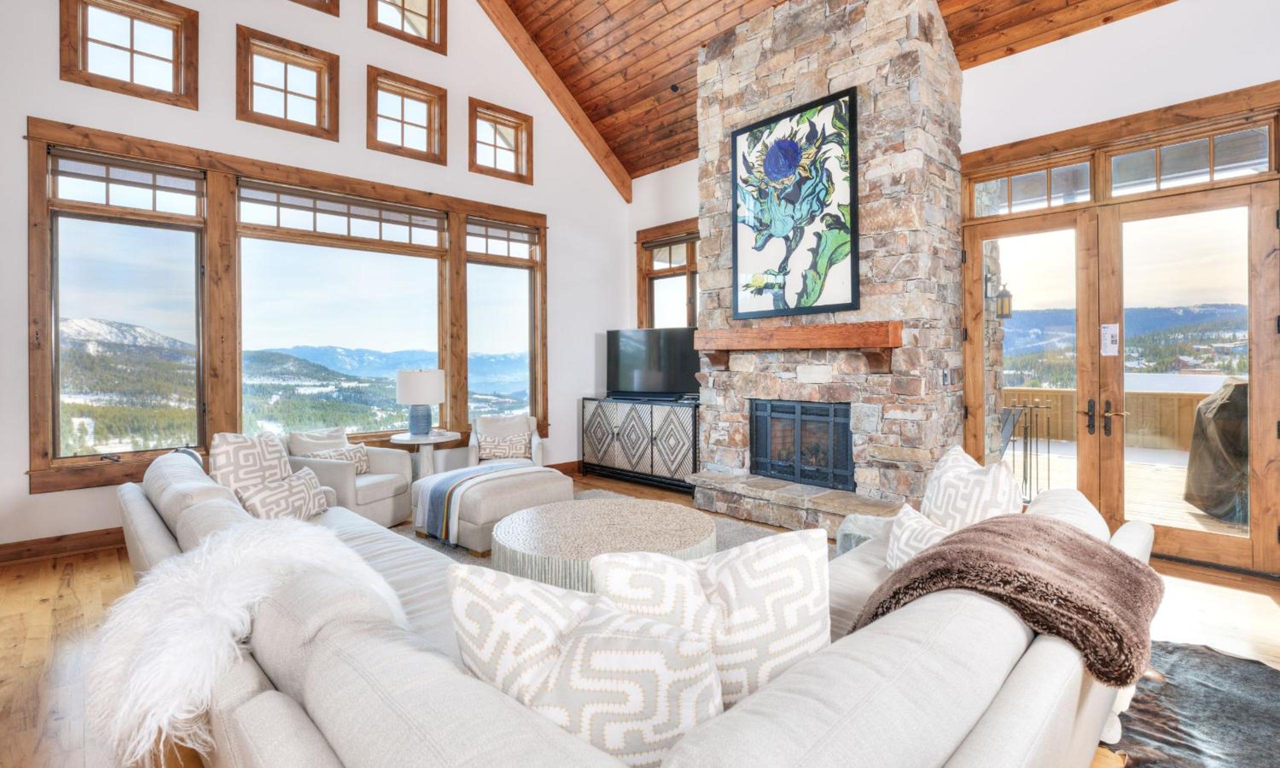 Cowboy Heaven Luxury Suite 6C view 2