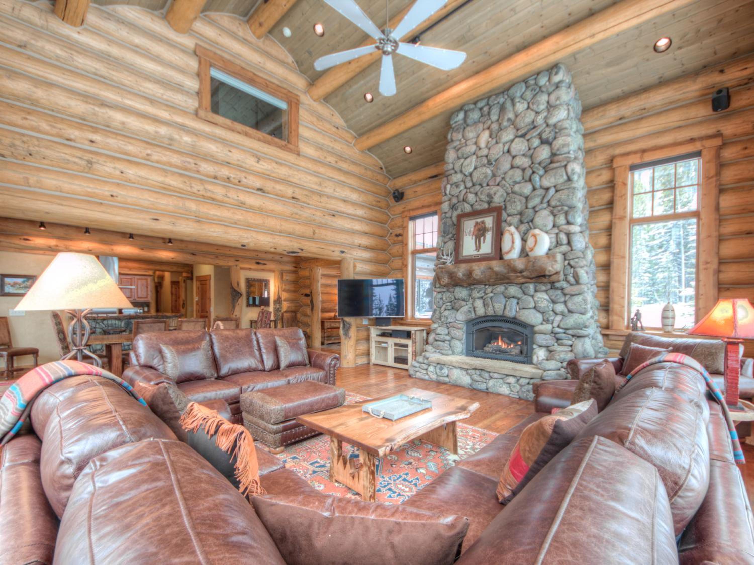 MV Big Dog Lodge view 5