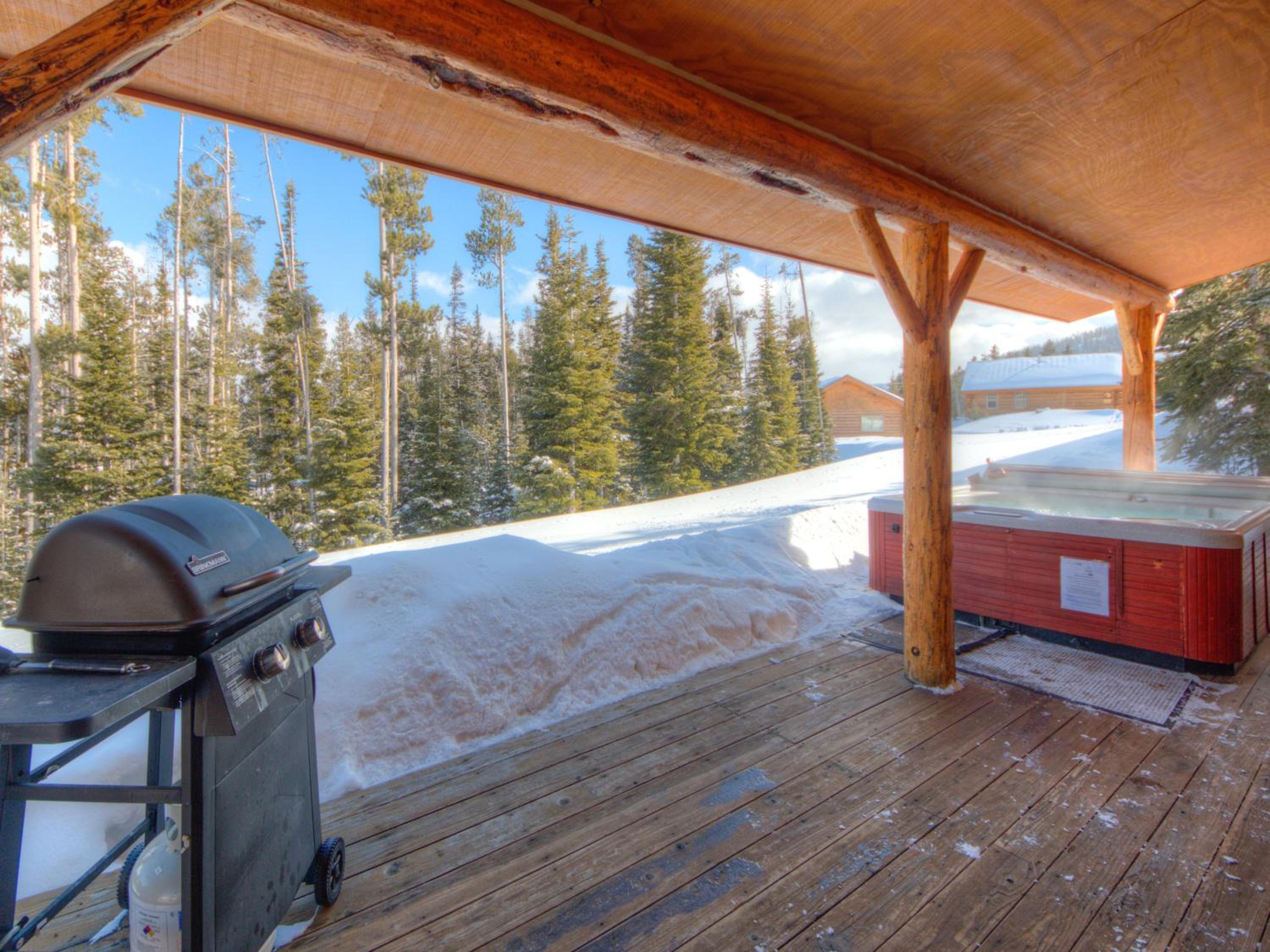 Cowboy Heaven Cabin 7 Rustic Ridge view 3
