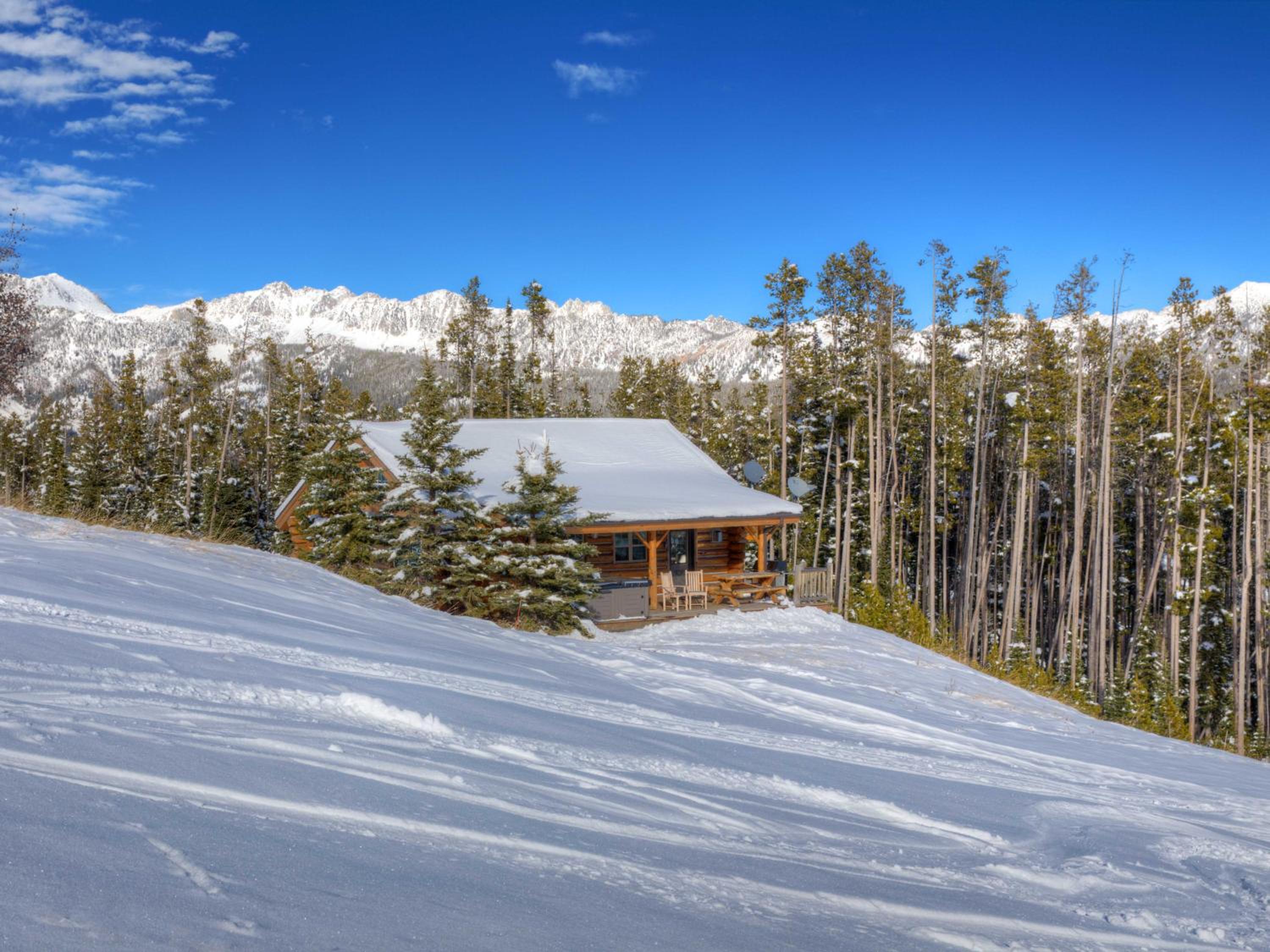 Cowboy Heaven Cabin 15 Rustic Ridge view 5