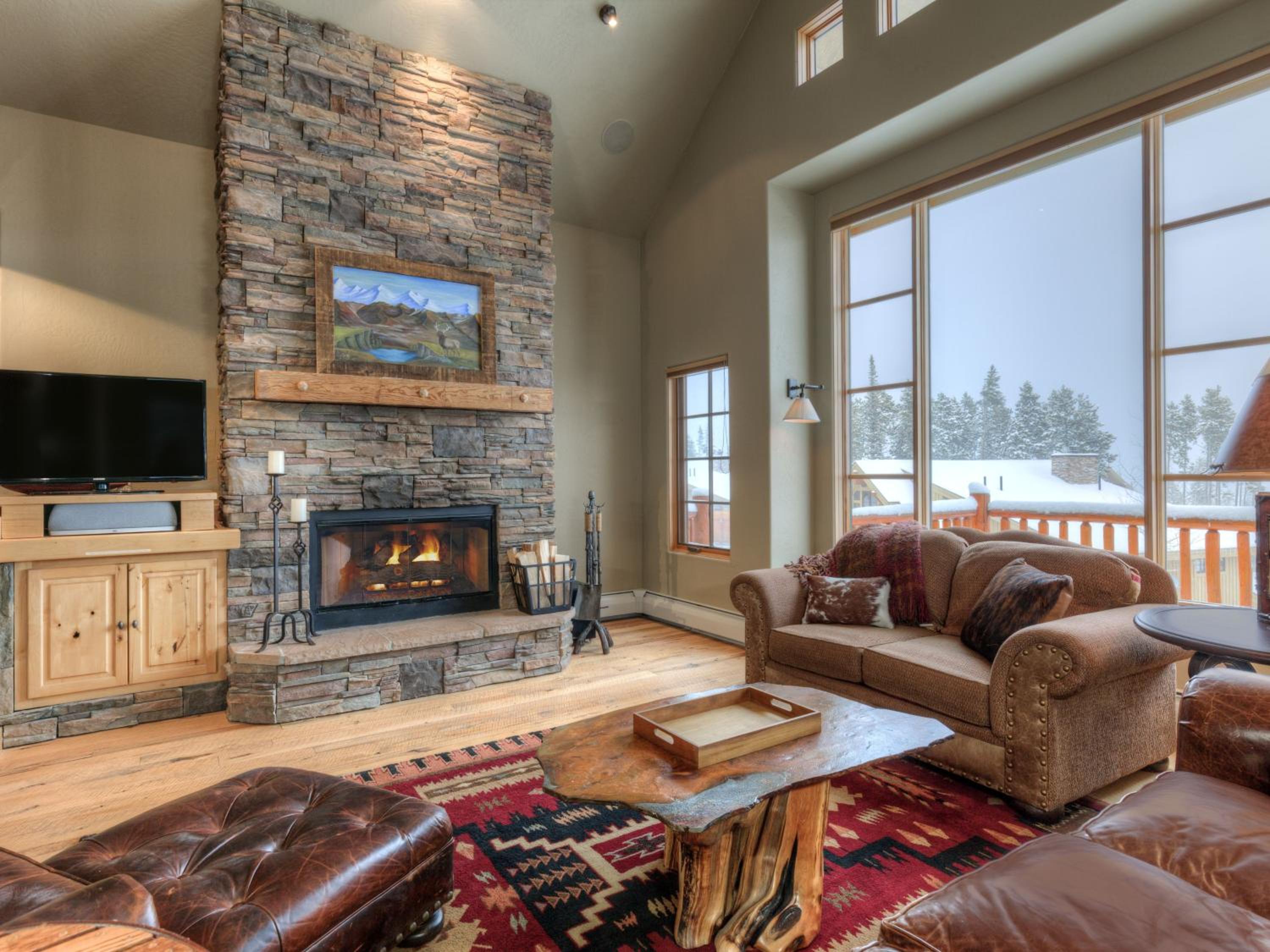 Moonlight Mountain Home 4 Shadow Ridge view 4