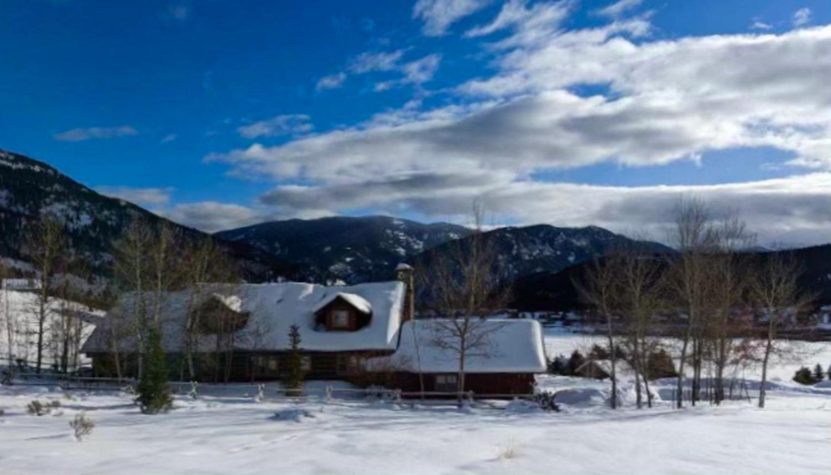 MDW Chief Joseph Rustic Log Home