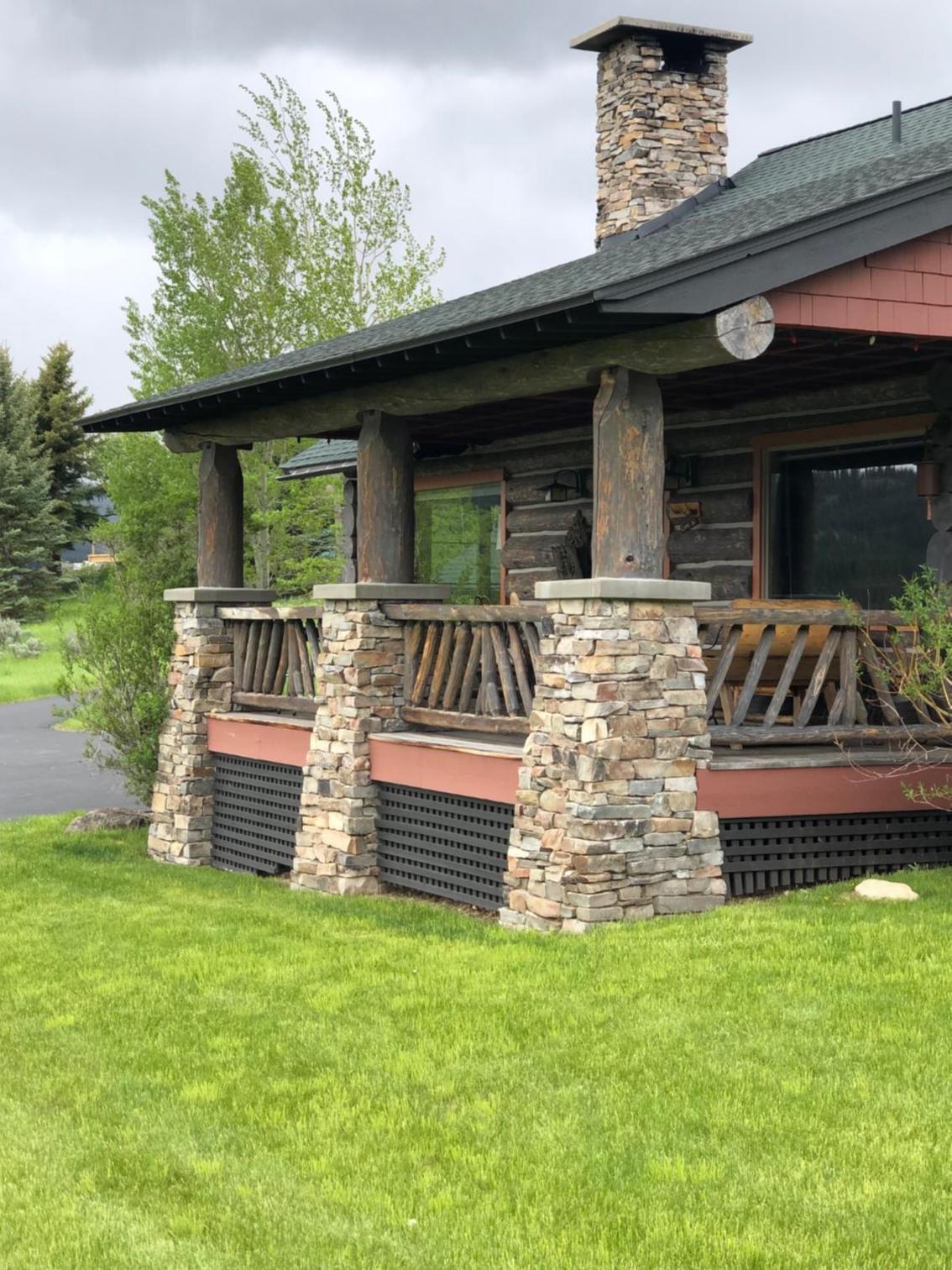 MDW Chief Joseph Rustic Log Home