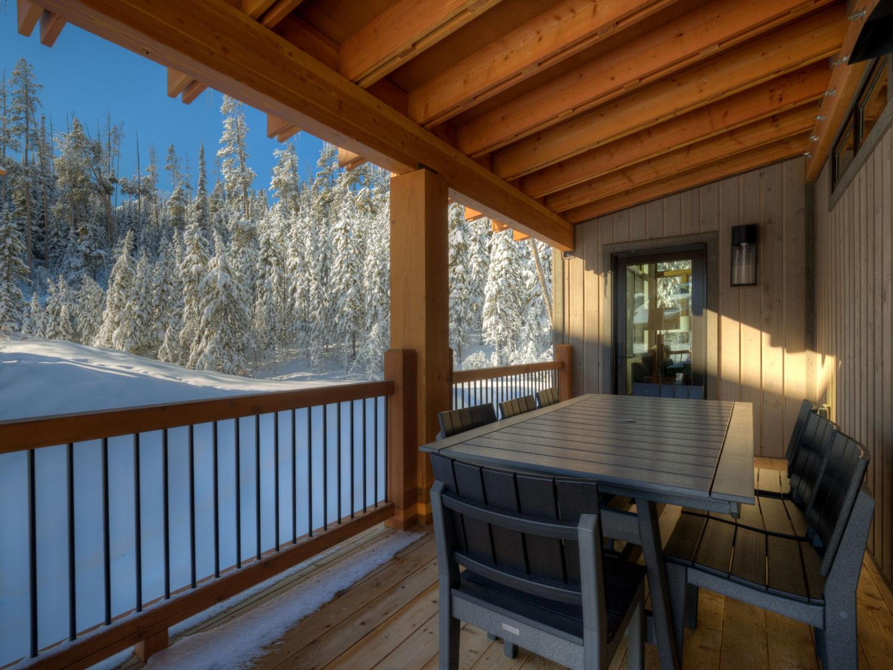 Homestead Chalet 10 Claim Jumper view 2