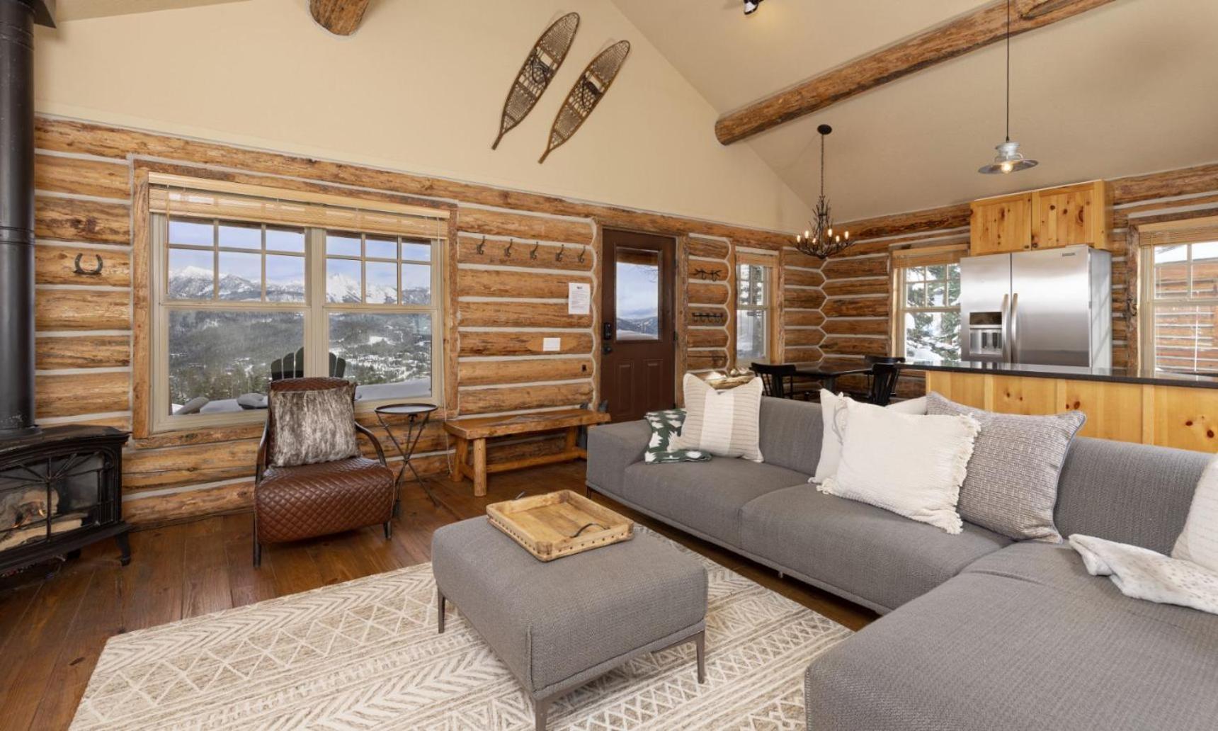 Cowboy Heaven Cabin 11 Bandit Way view 2