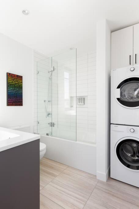 Designer 2 Bdr Garden Suite - Arbutus, Kits & UBC