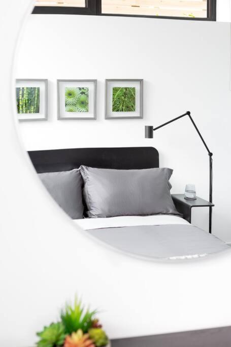 Designer 2 Bdr Garden Suite - Arbutus, Kits & UBC