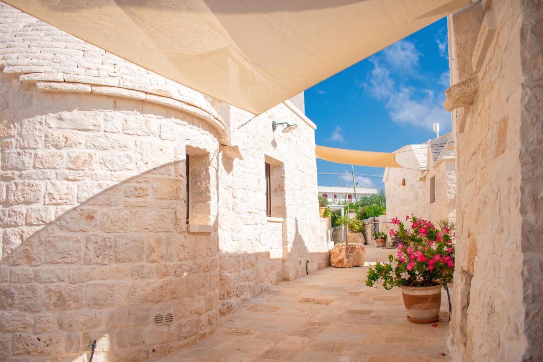 Trulli Loco view 5