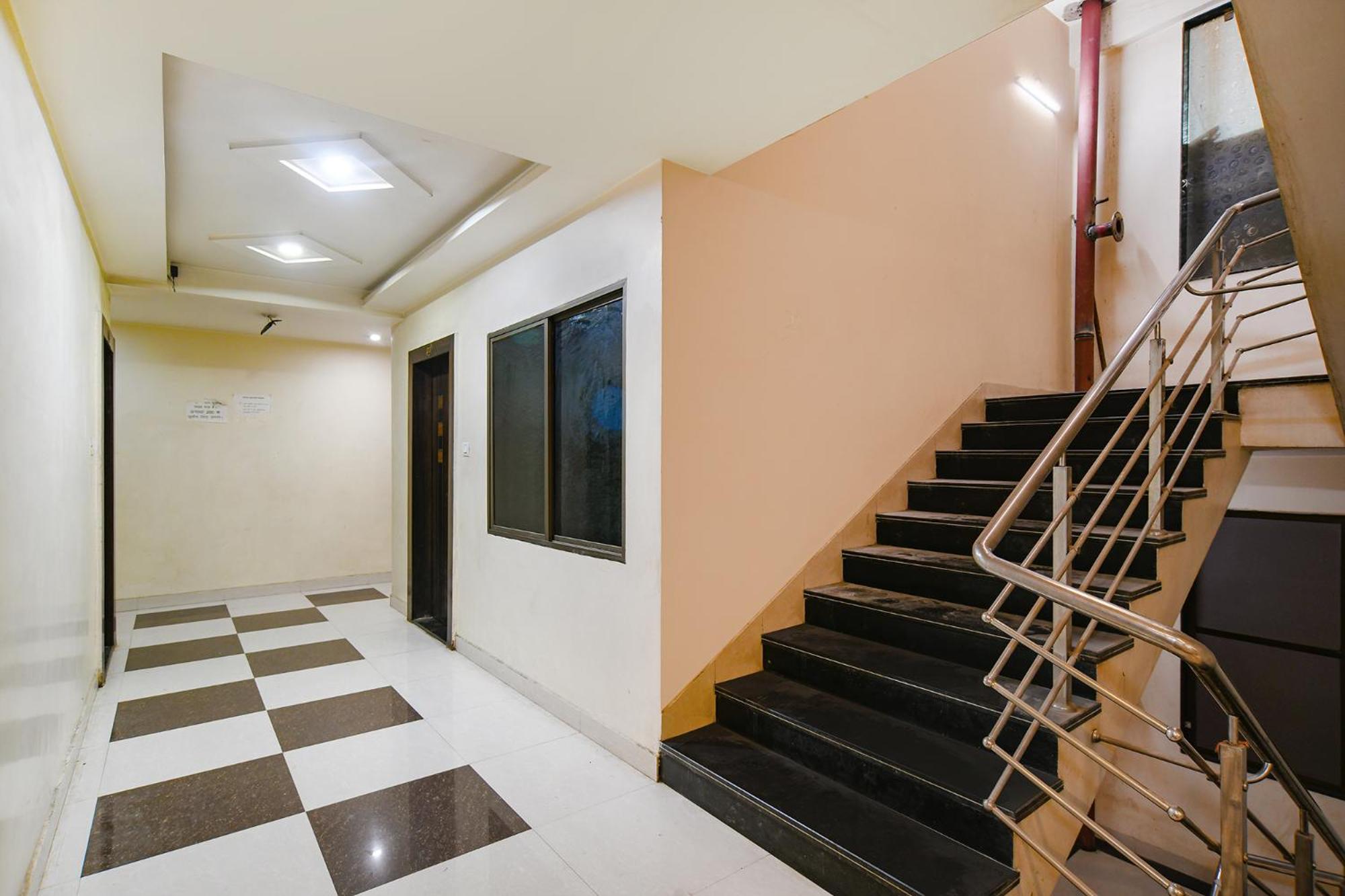 FabHotel Shivam Palace- Near Mahakal Mandir