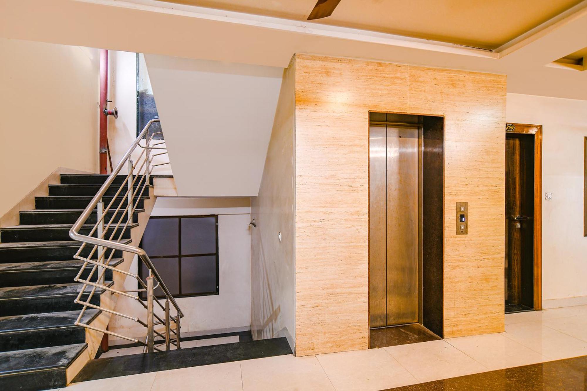 FabHotel Shivam Palace- Near Mahakal Mandir