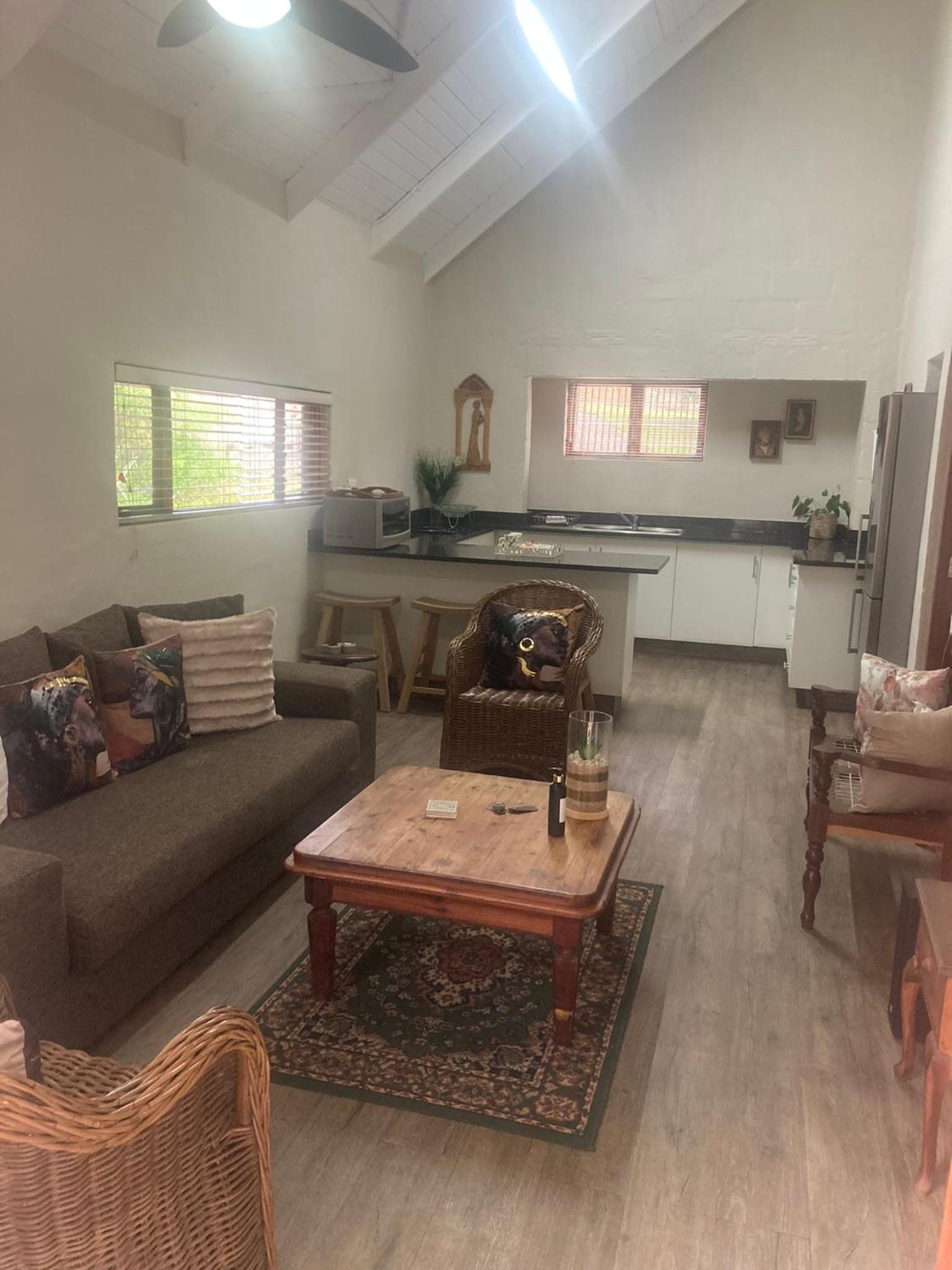 Tinroofs Cottage