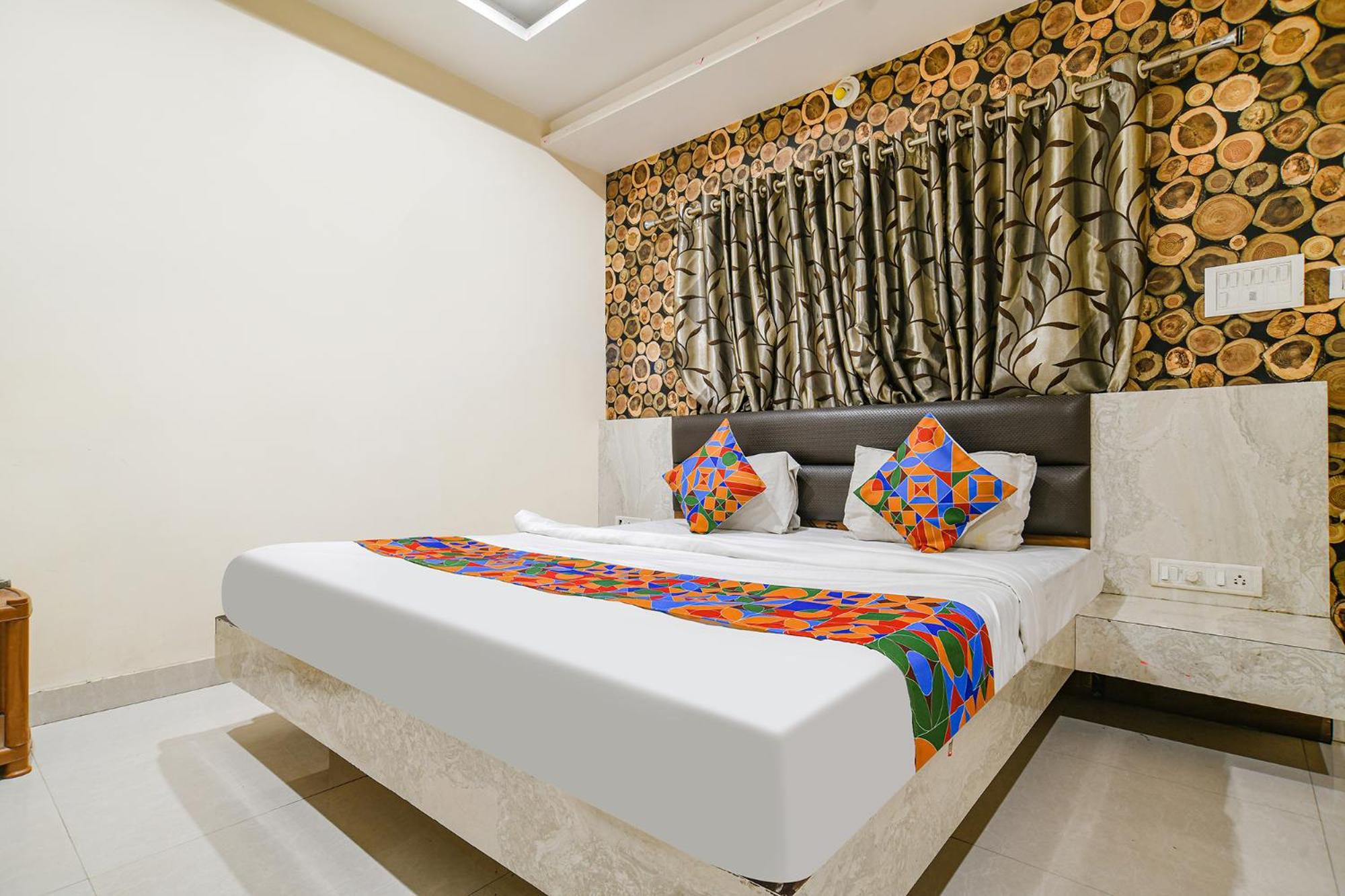 FabHotel Shivam Palace- Near Mahakal Mandir