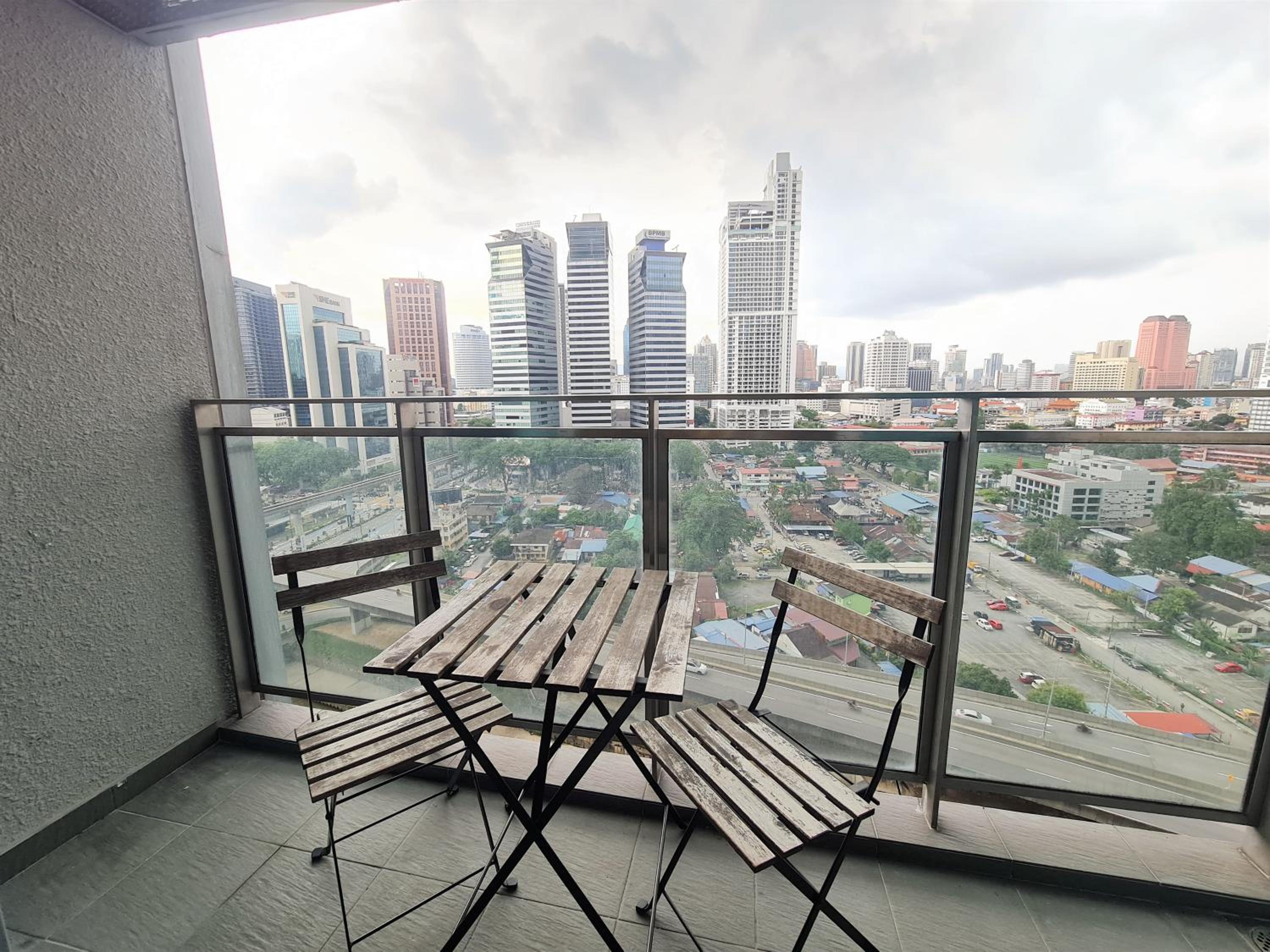 Mercu Summer Suites Bukit Bintang Kuala Lumpur Apartment