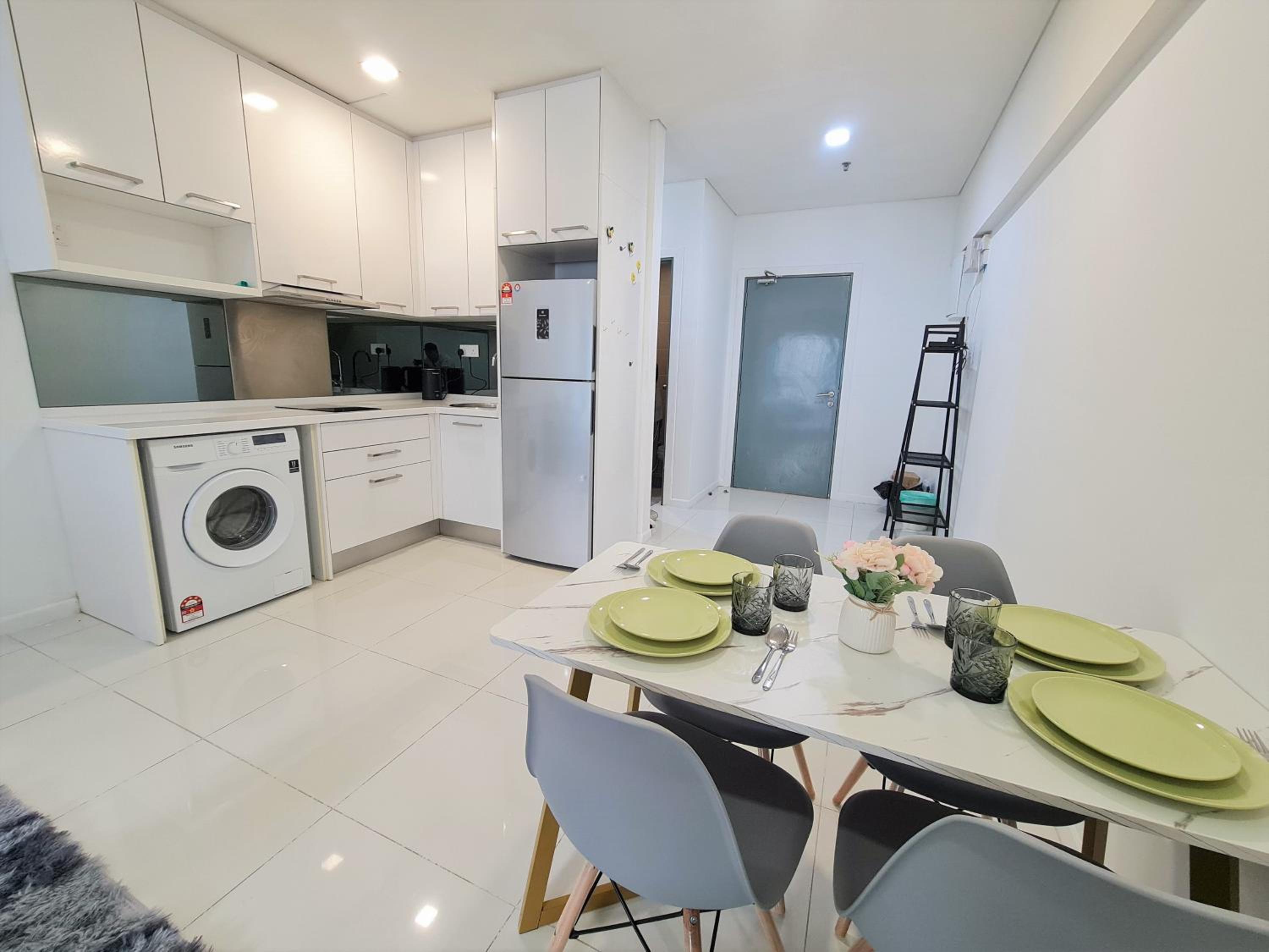 Mercu Summer Suites Bukit Bintang Kuala Lumpur Apartment