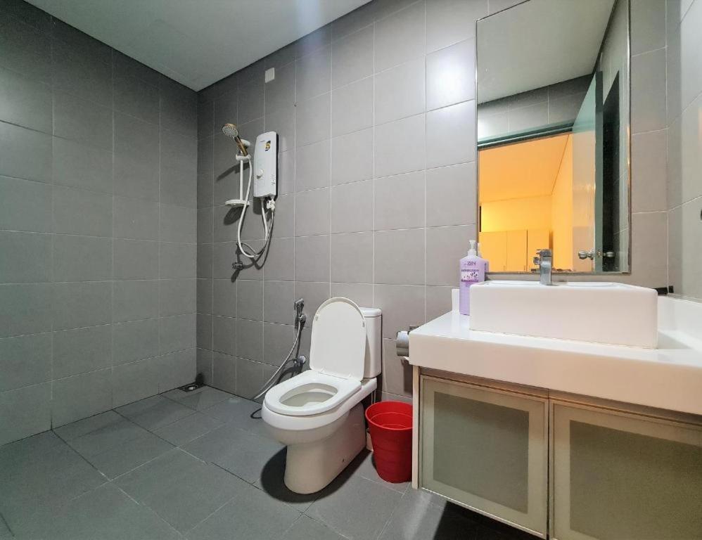 Mercu Summer Suites Bukit Bintang Kuala Lumpur Apartment