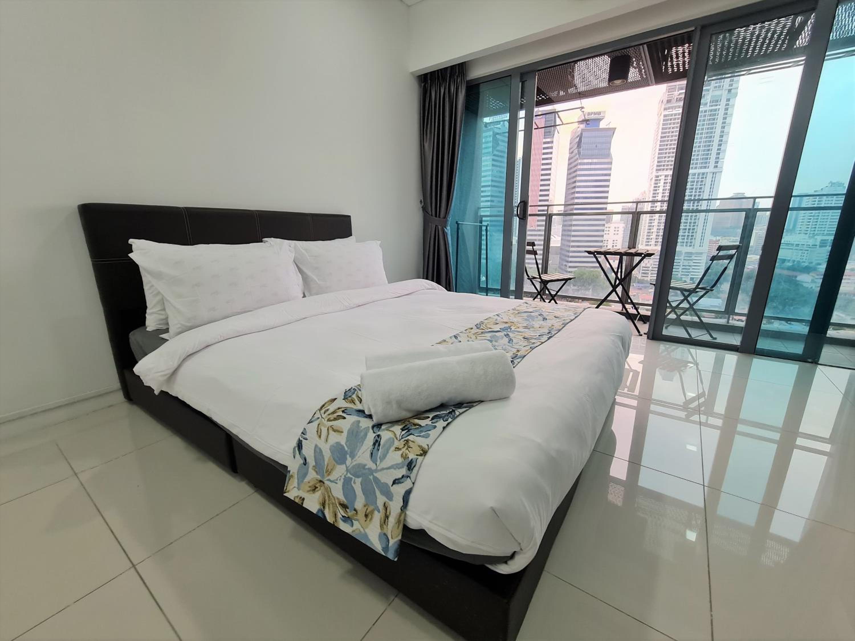 Mercu Summer Suites Bukit Bintang Kuala Lumpur Apartment