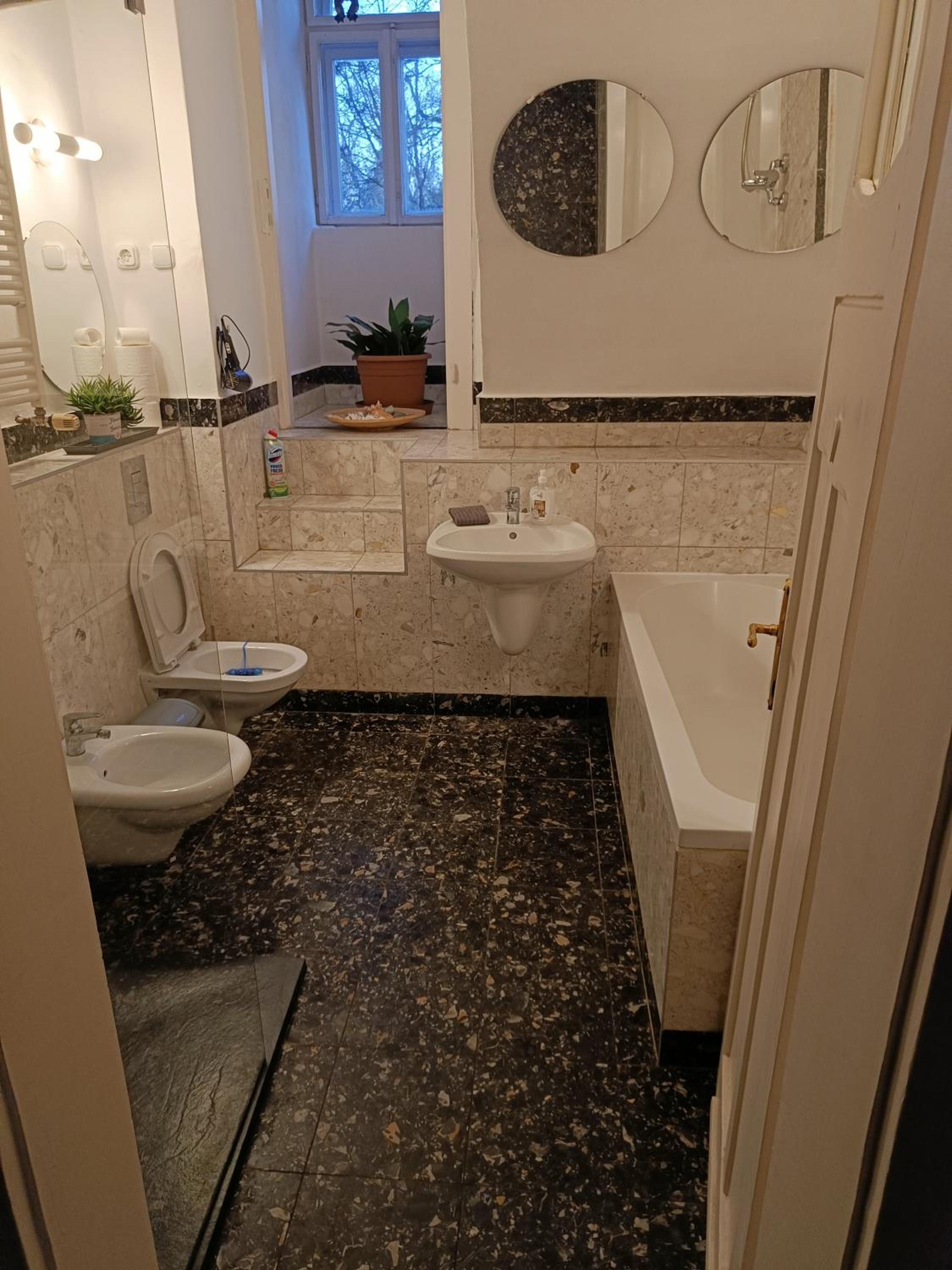 Magyaros-szecessziós Villa