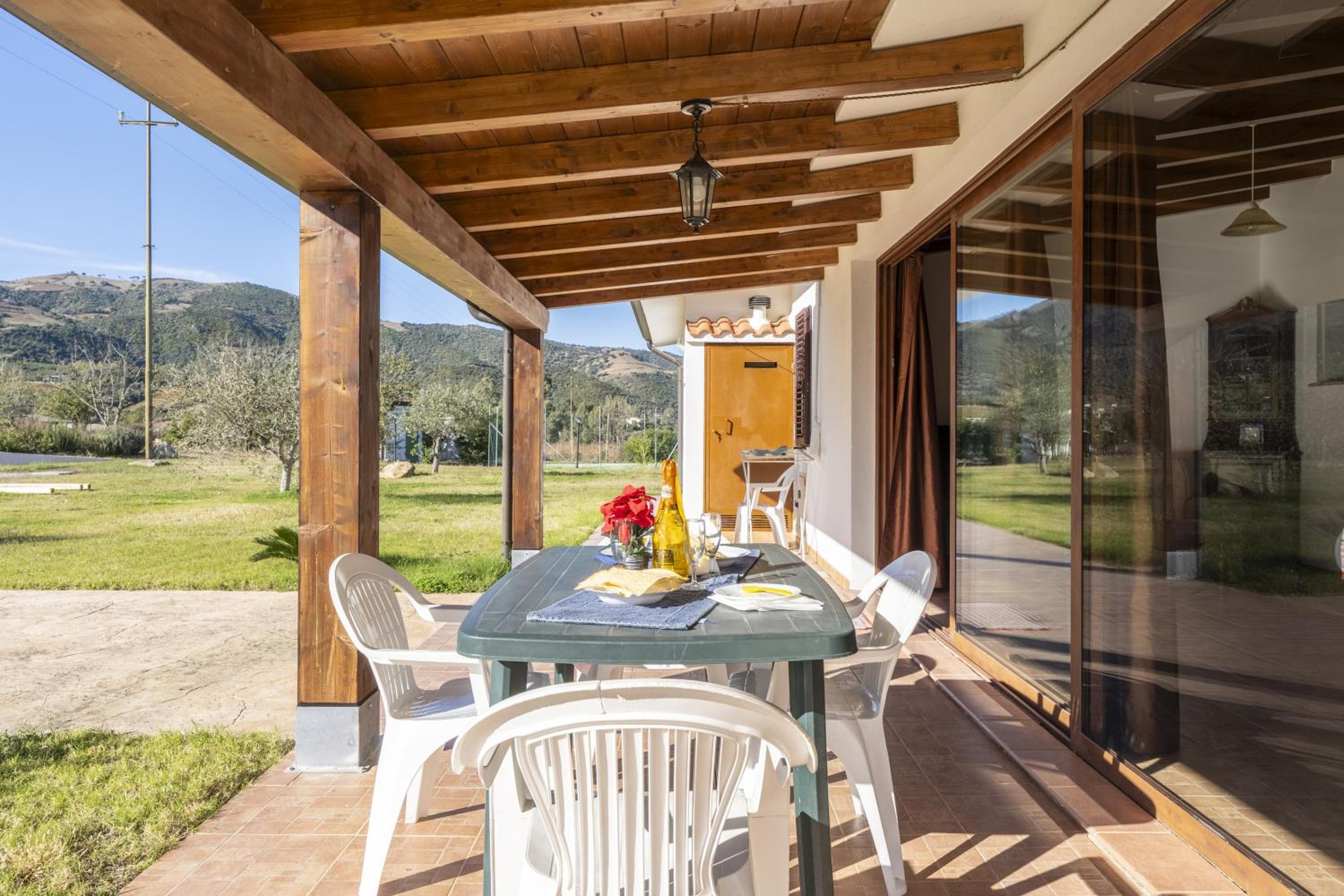Villa vacanze Is Carcuris view 4