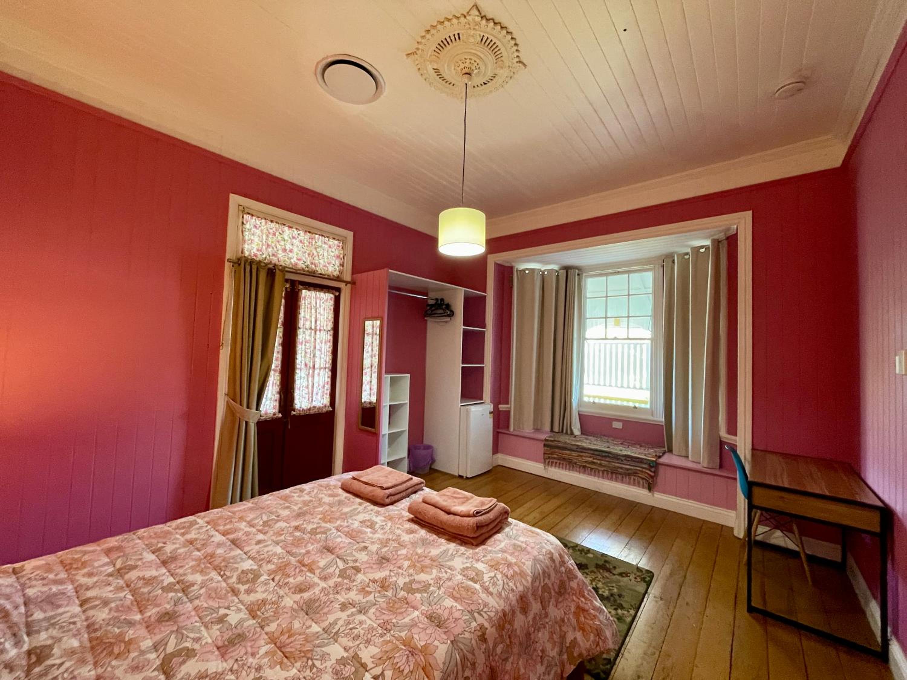 Minto Accommodation Brisbane