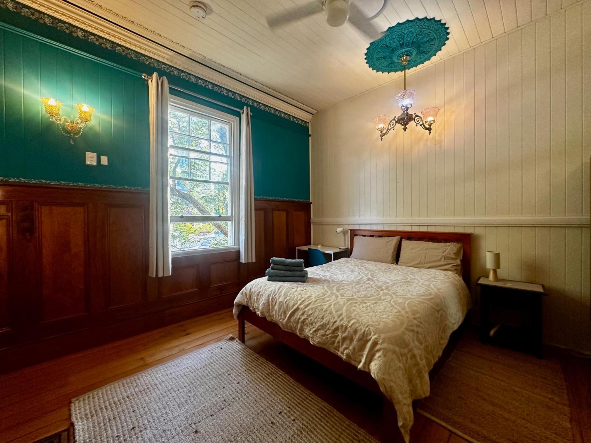 Minto Accommodation Brisbane